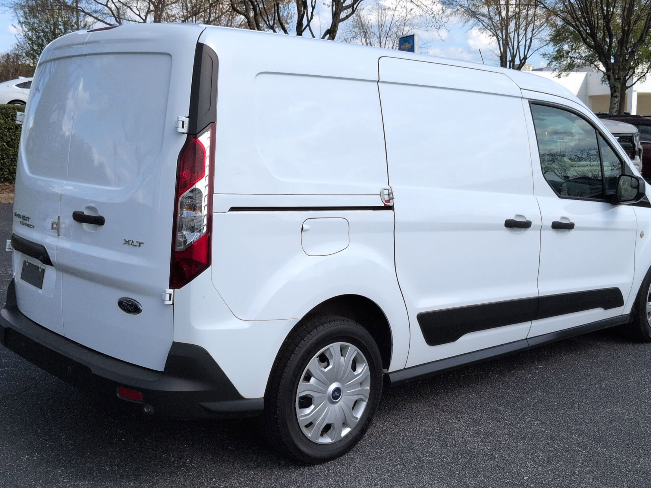 2022 Ford Transit Connect Van XLT photo 3