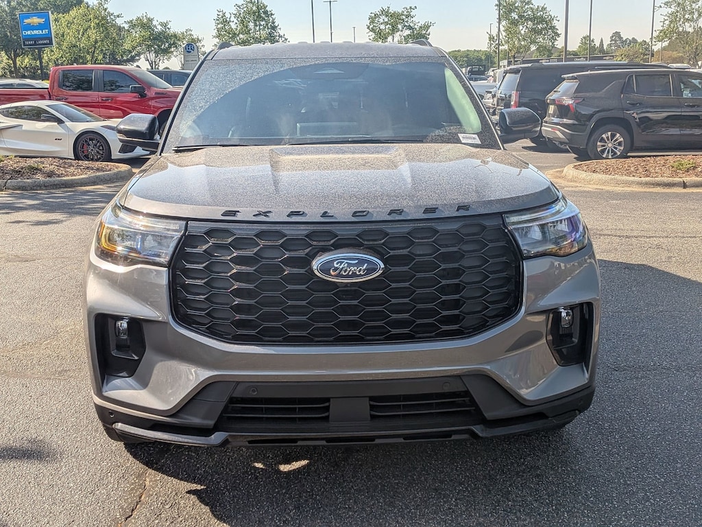 Used 2025 Ford Explorer ST-Line SUV