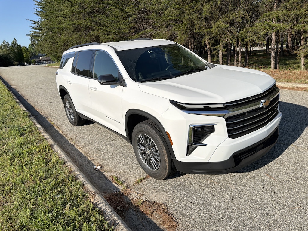 Certified 2026 Chevrolet Traverse AWD LT SUV