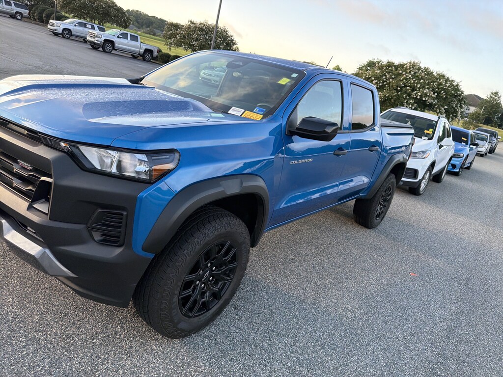 Used 2024 Chevrolet Colorado Pickup