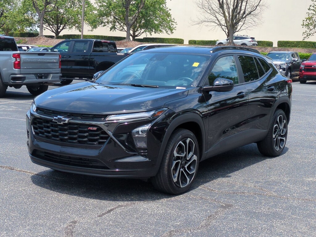 Used 2025 Chevrolet Trax 2RS SUV