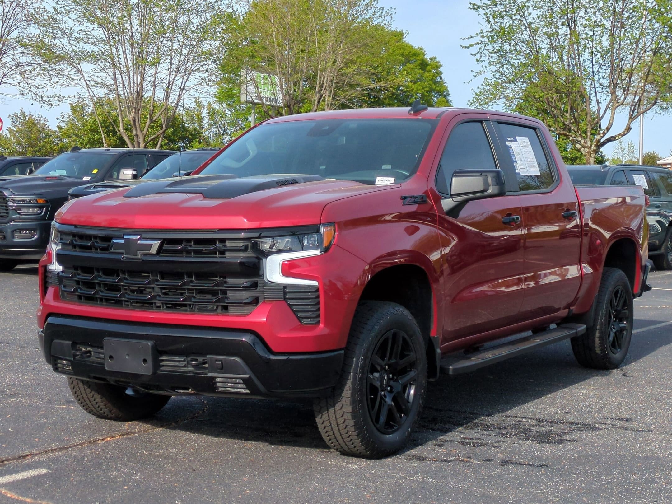 2025 Chevrolet Silverado 1500 LT Trail Boss photo 4