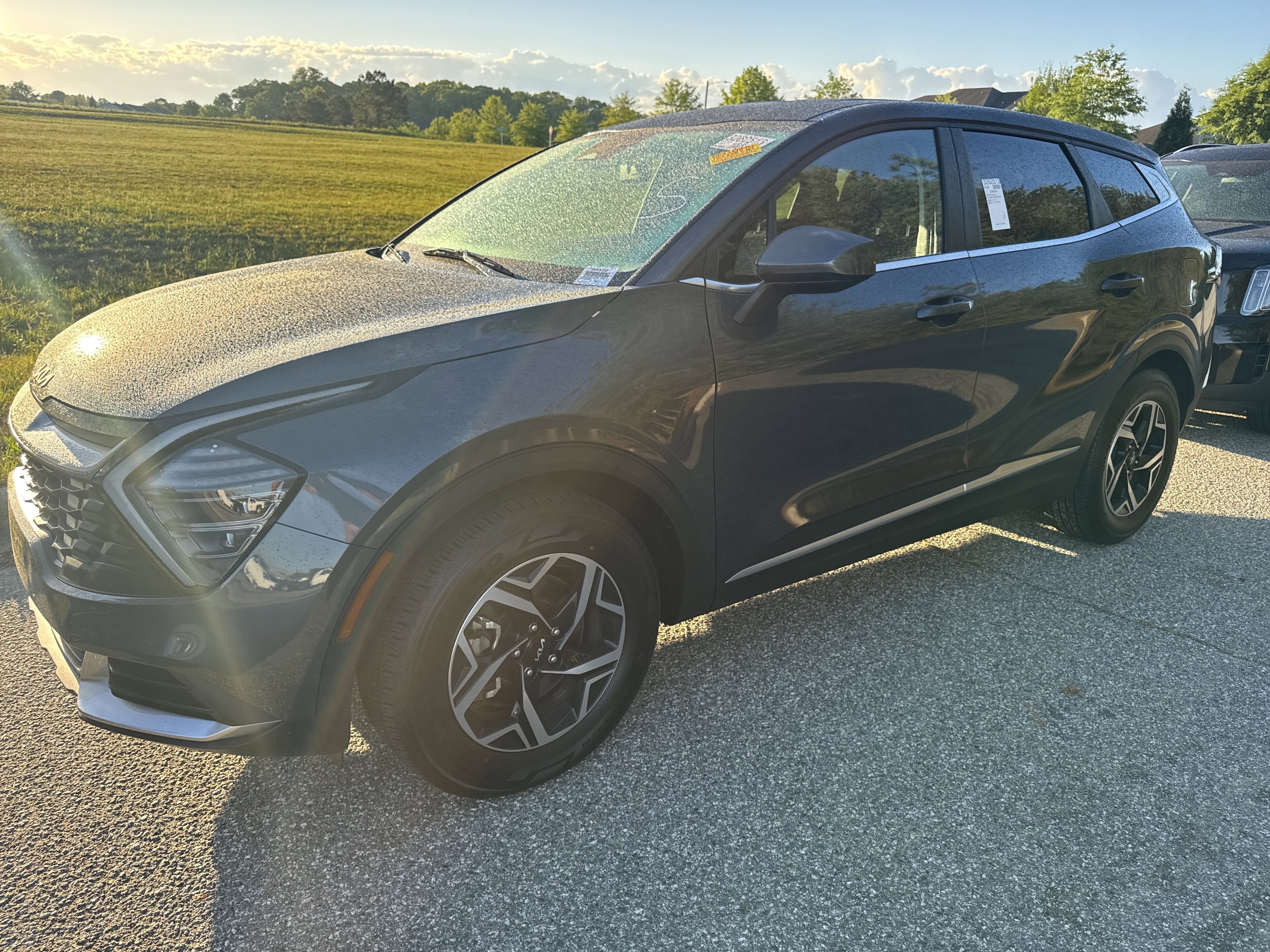 2024 Kia Sportage LX photo 3