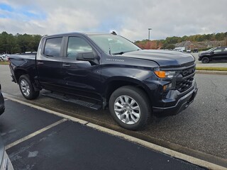 2022 Chevrolet Silverado 1500 Custom Pickup