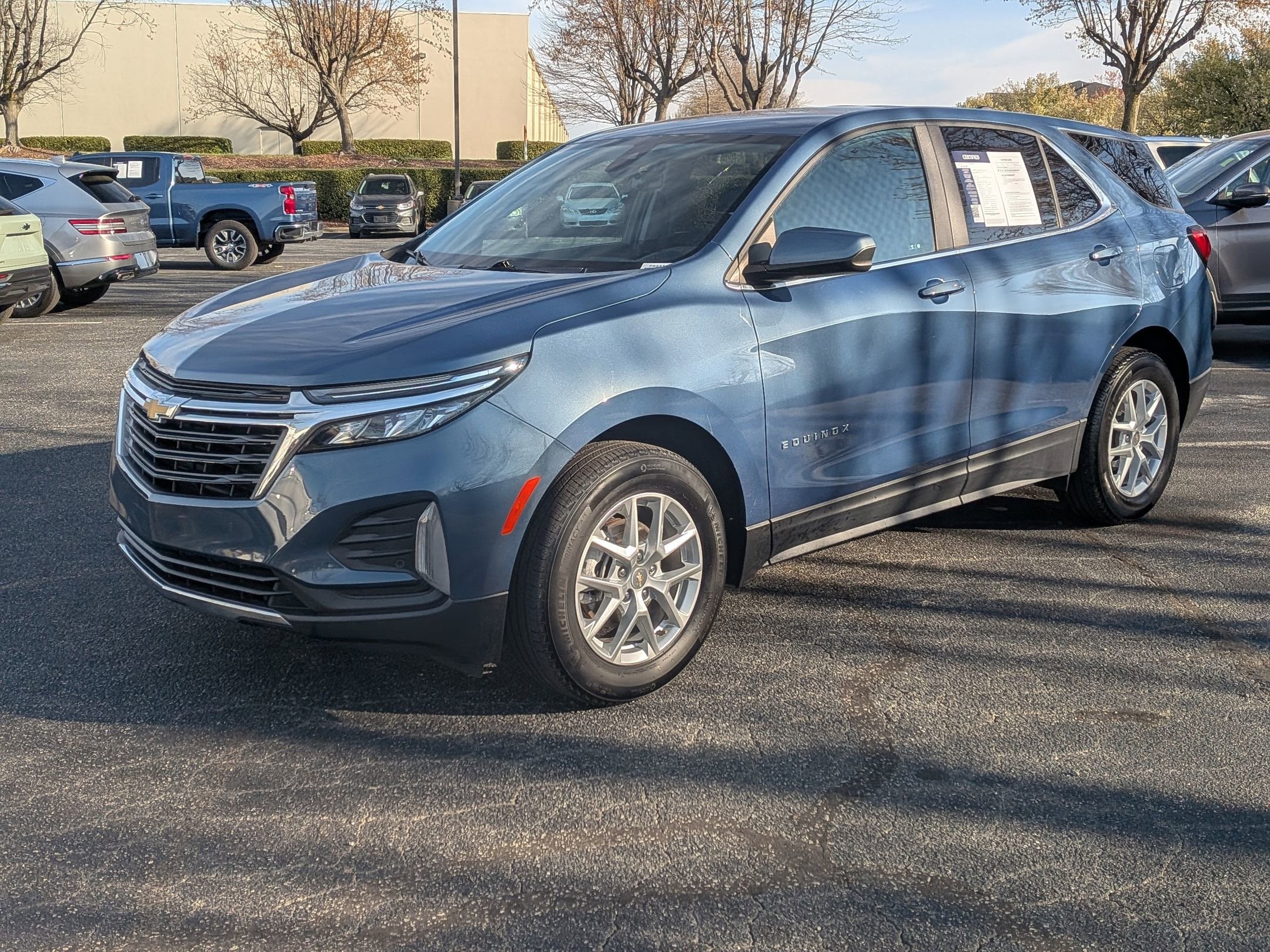 2024 Chevrolet Equinox LT photo 4
