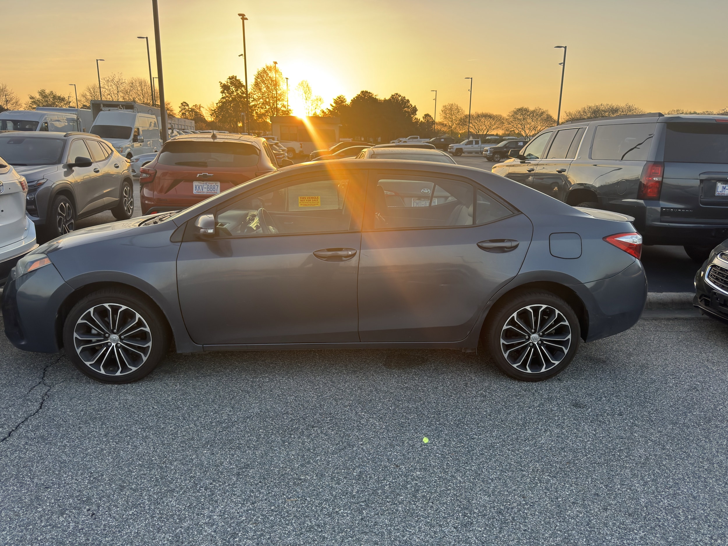 2014 Toyota Corolla S Plus photo 3