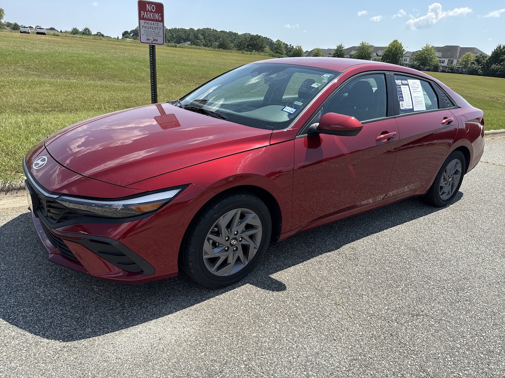 Used 2024 Hyundai Elantra SEL Sedan