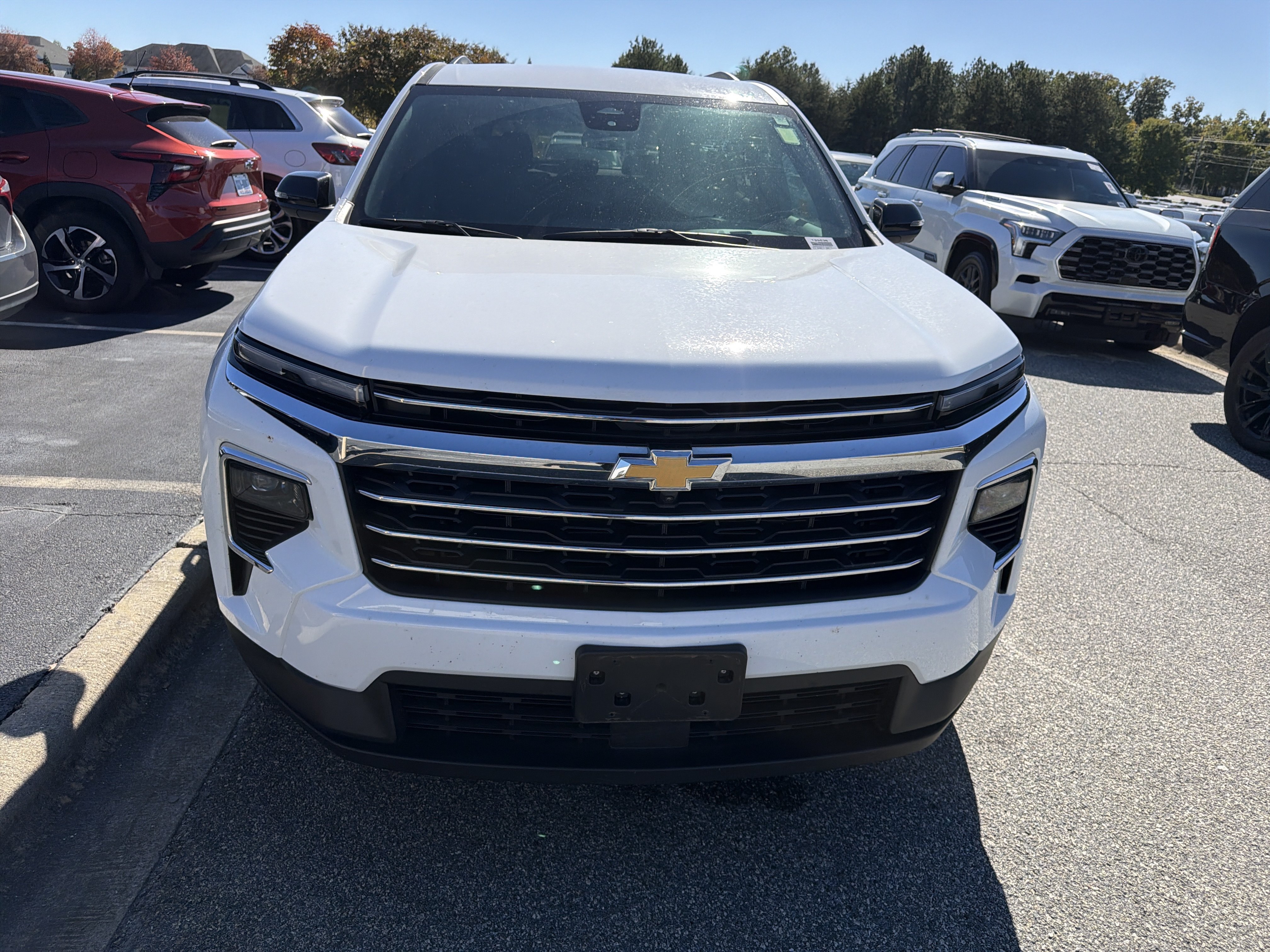 Used 2024 Chevrolet Traverse FWD LT SUV
