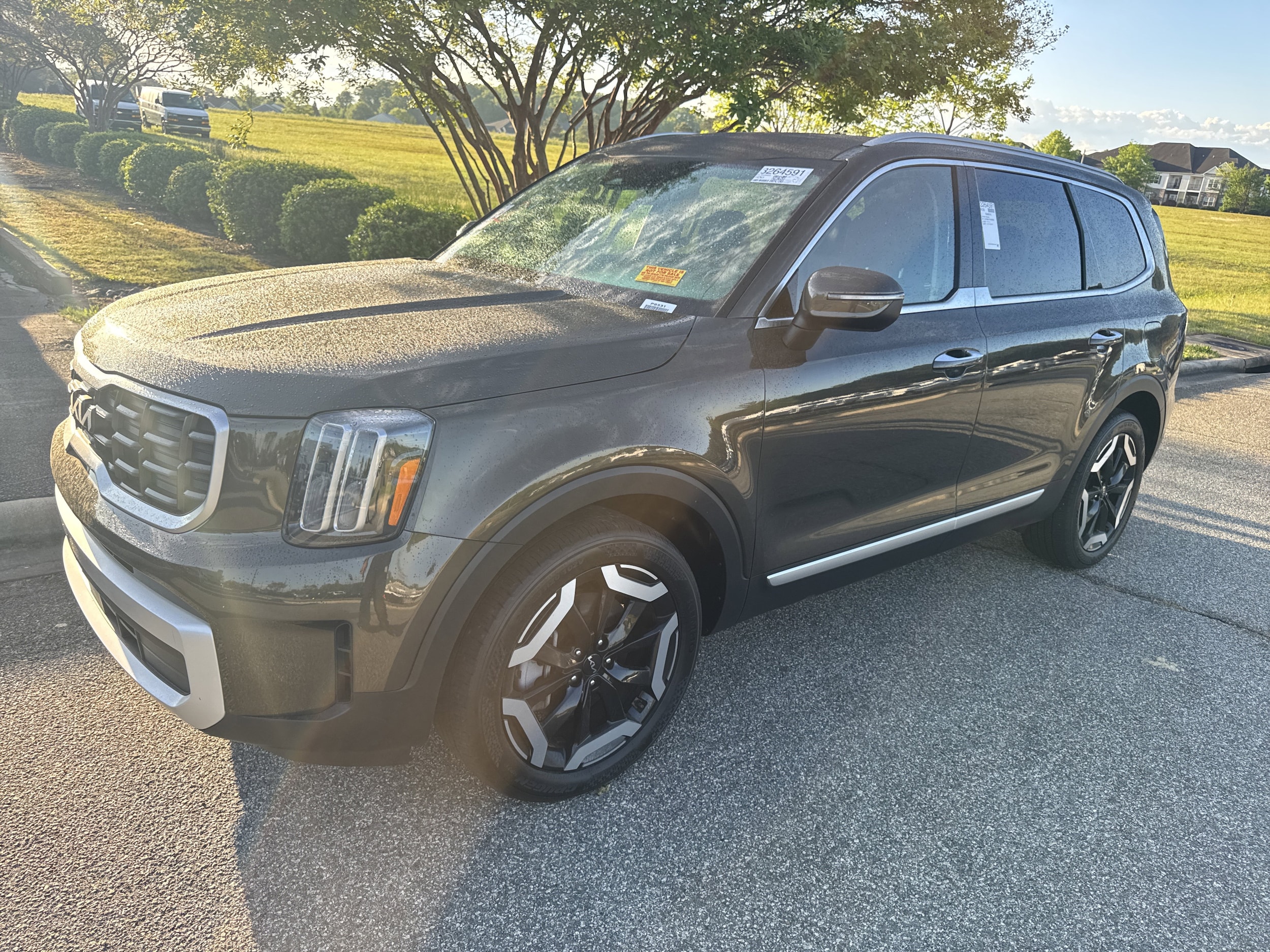 2025 Kia Telluride S photo 4