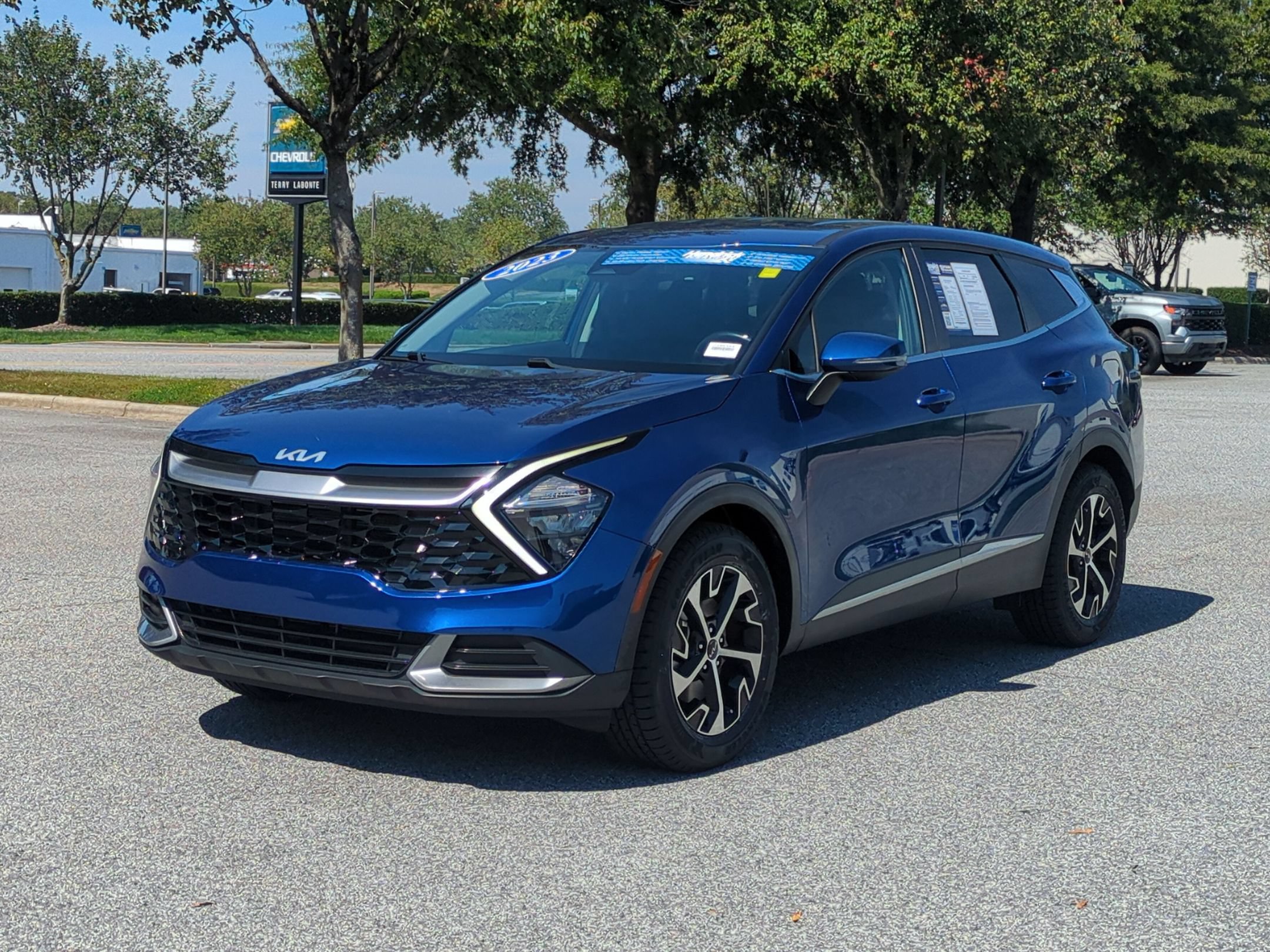 Used 2023 Kia Sportage EX SUV