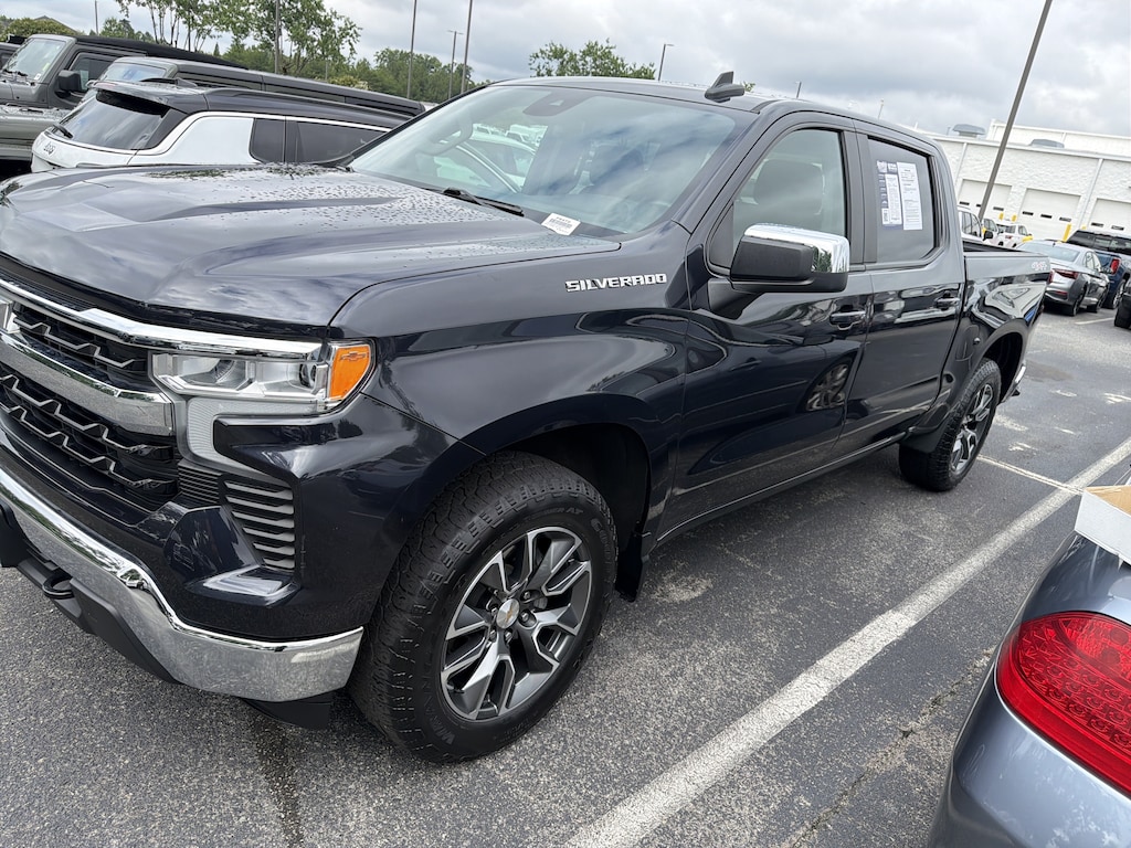 Used 2023 Chevrolet Silverado 1500 LT Pickup
