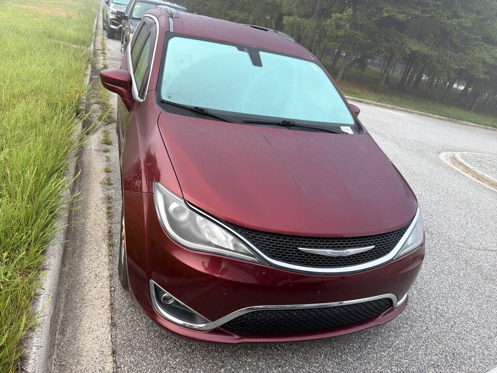 Used 2018 Chrysler Pacifica Touring Plus Minivan