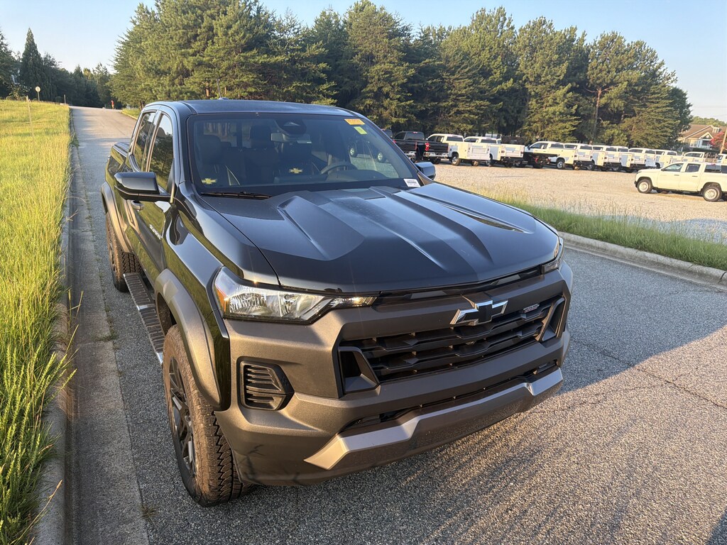 Used 2024 Chevrolet Colorado Pickup