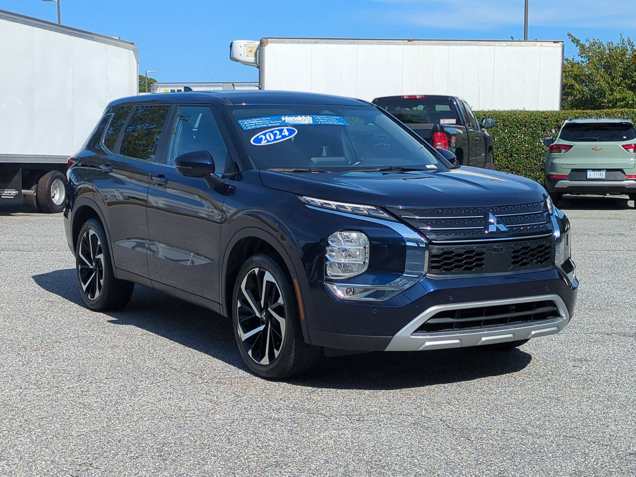 Used 2024 Mitsubishi Outlander SE SUV