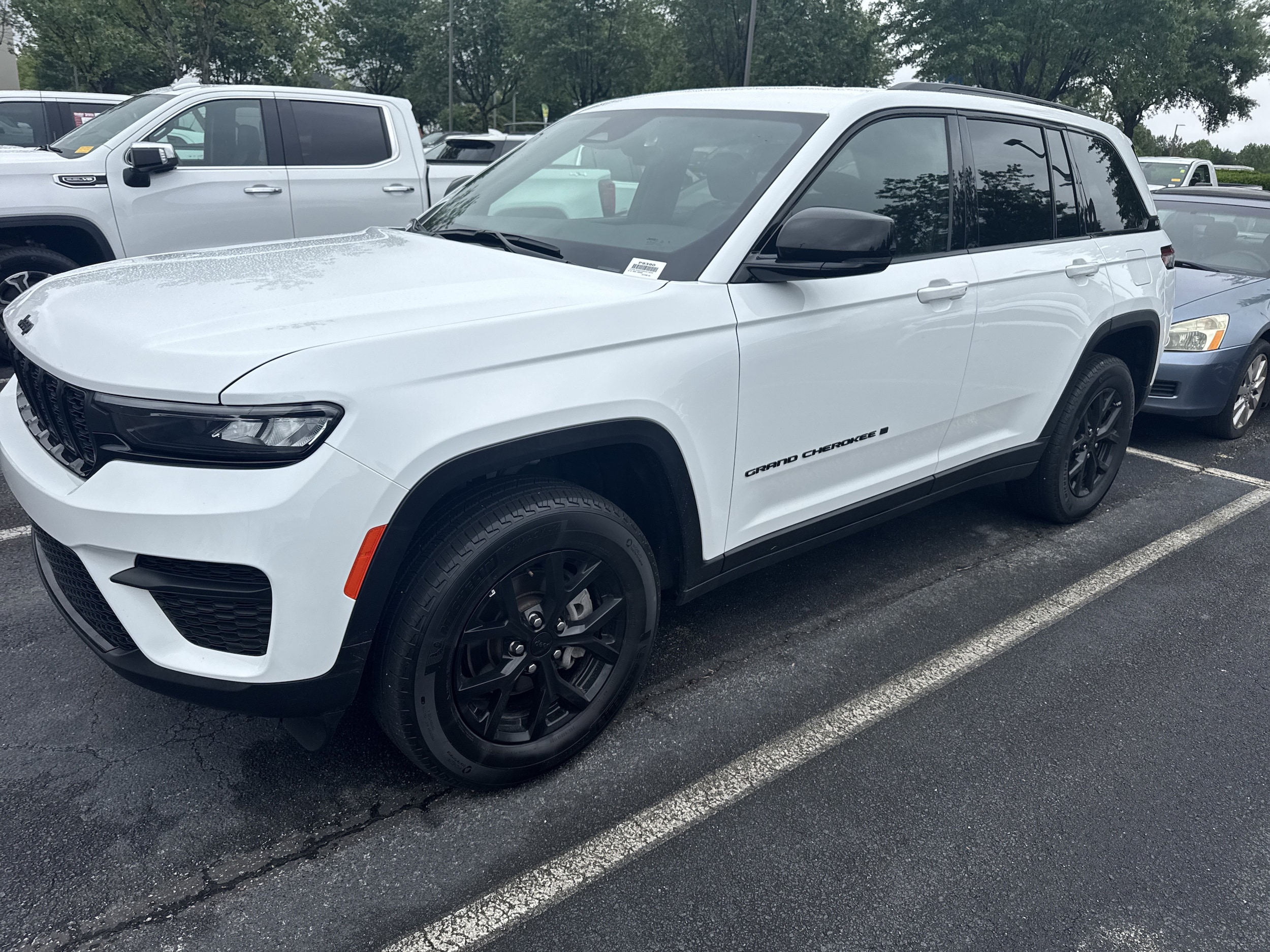 2025 Jeep Grand Cherokee Altitude photo 5