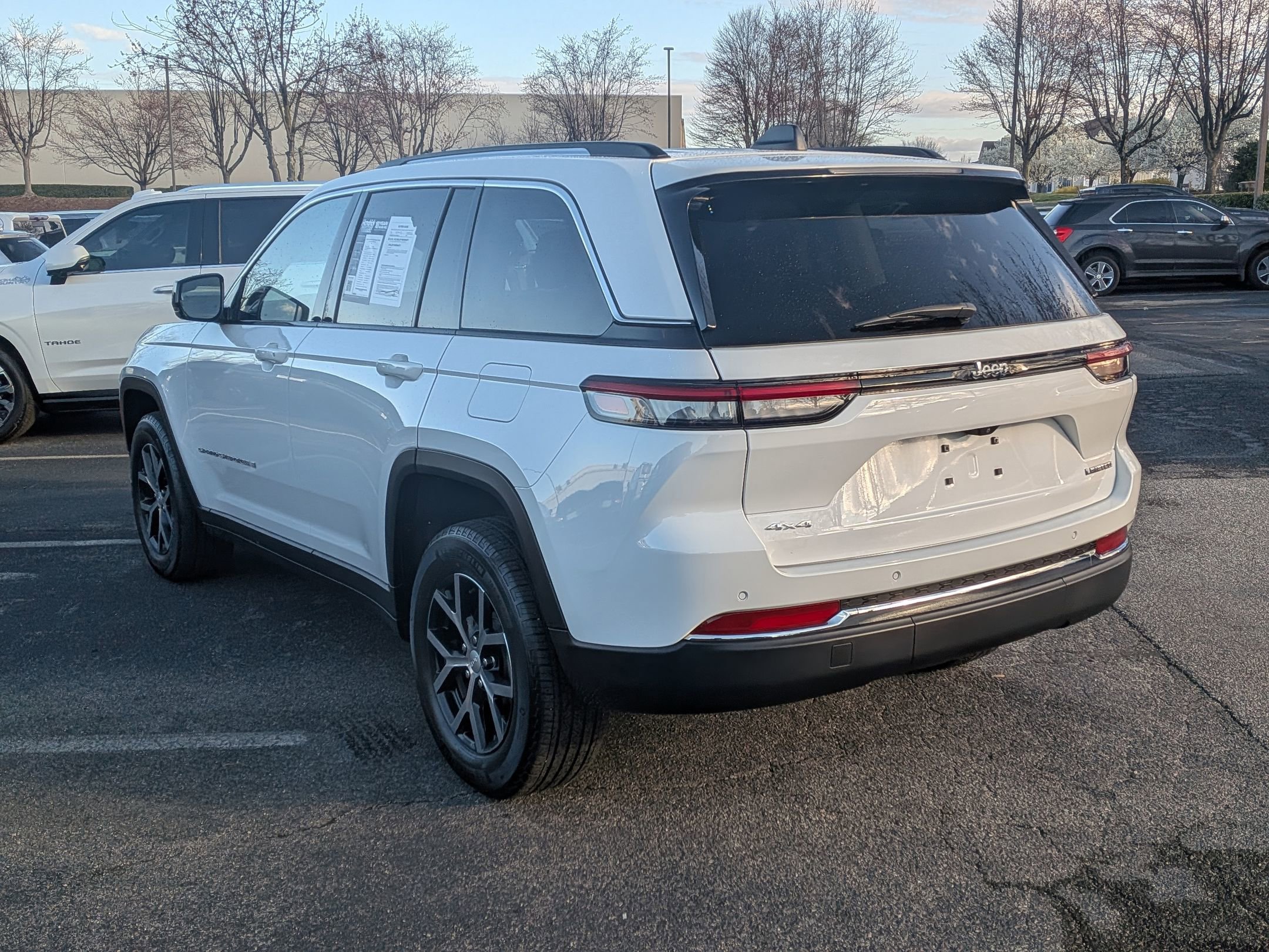 2023 Jeep Grand Cherokee Limited photo 6
