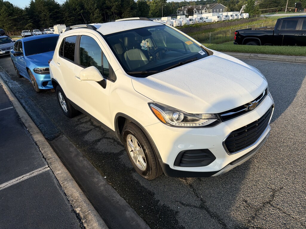 Used 2021 Chevrolet Trax SUV