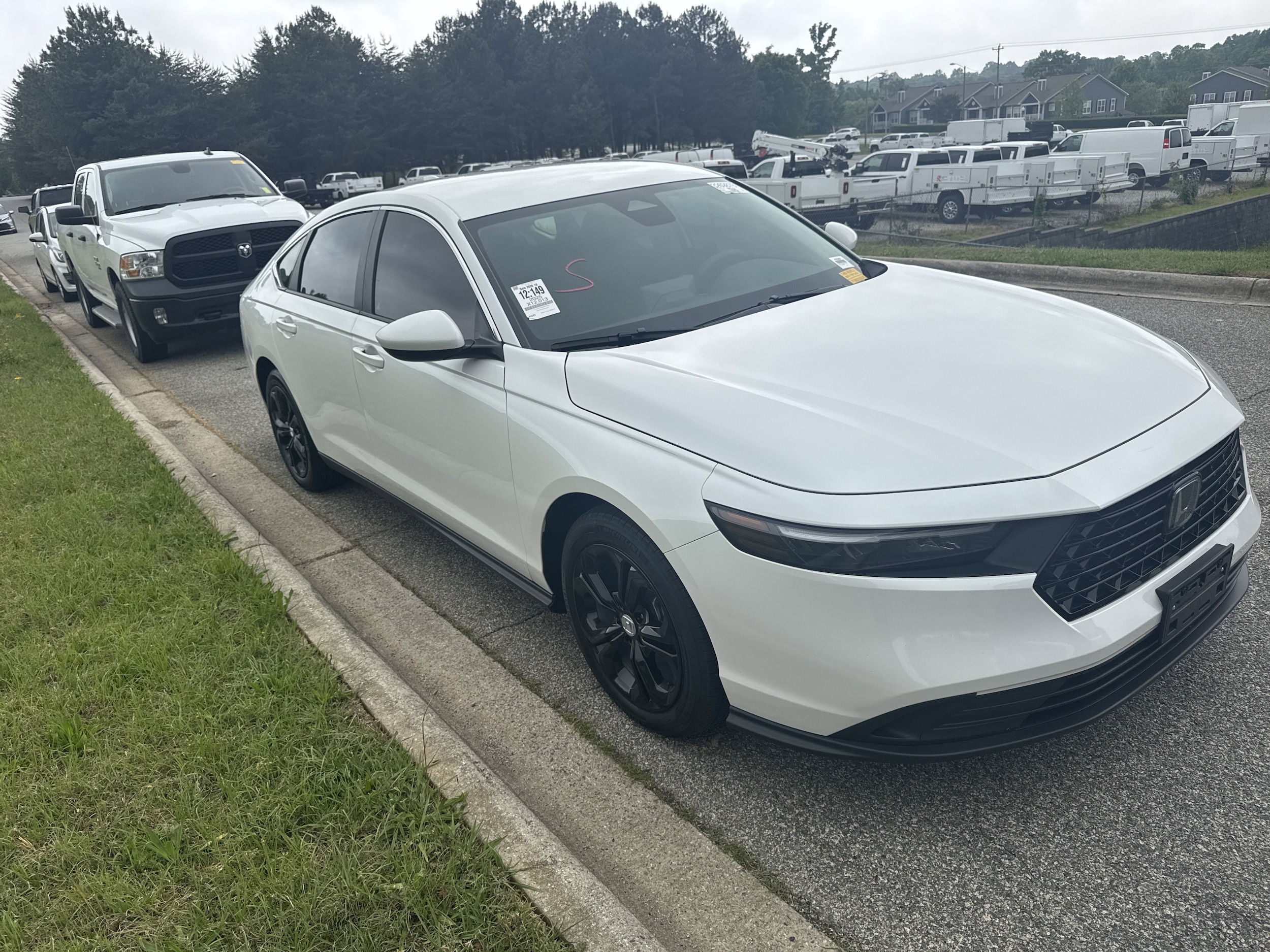 2025 Honda Accord LX photo 2