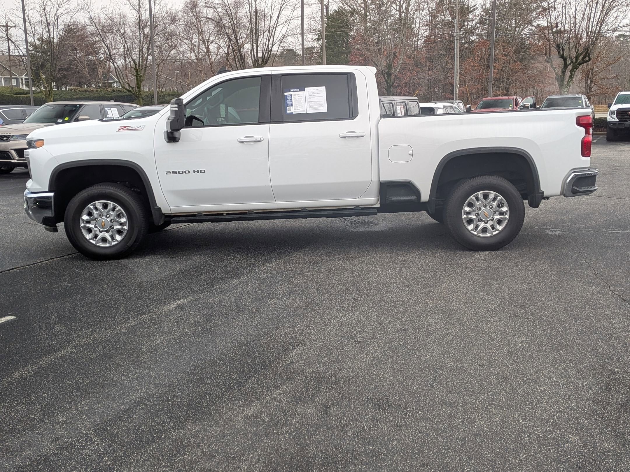2025 Chevrolet Silverado 2500HD LT photo 5