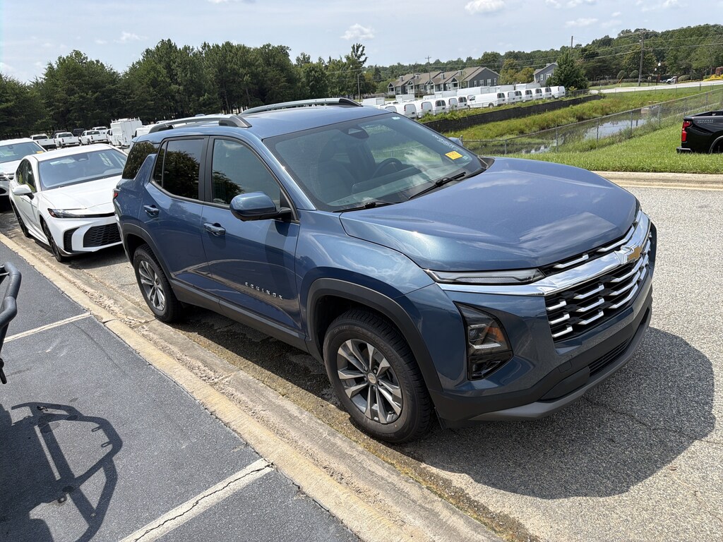 Used 2025 Chevrolet Equinox FWD LT SUV