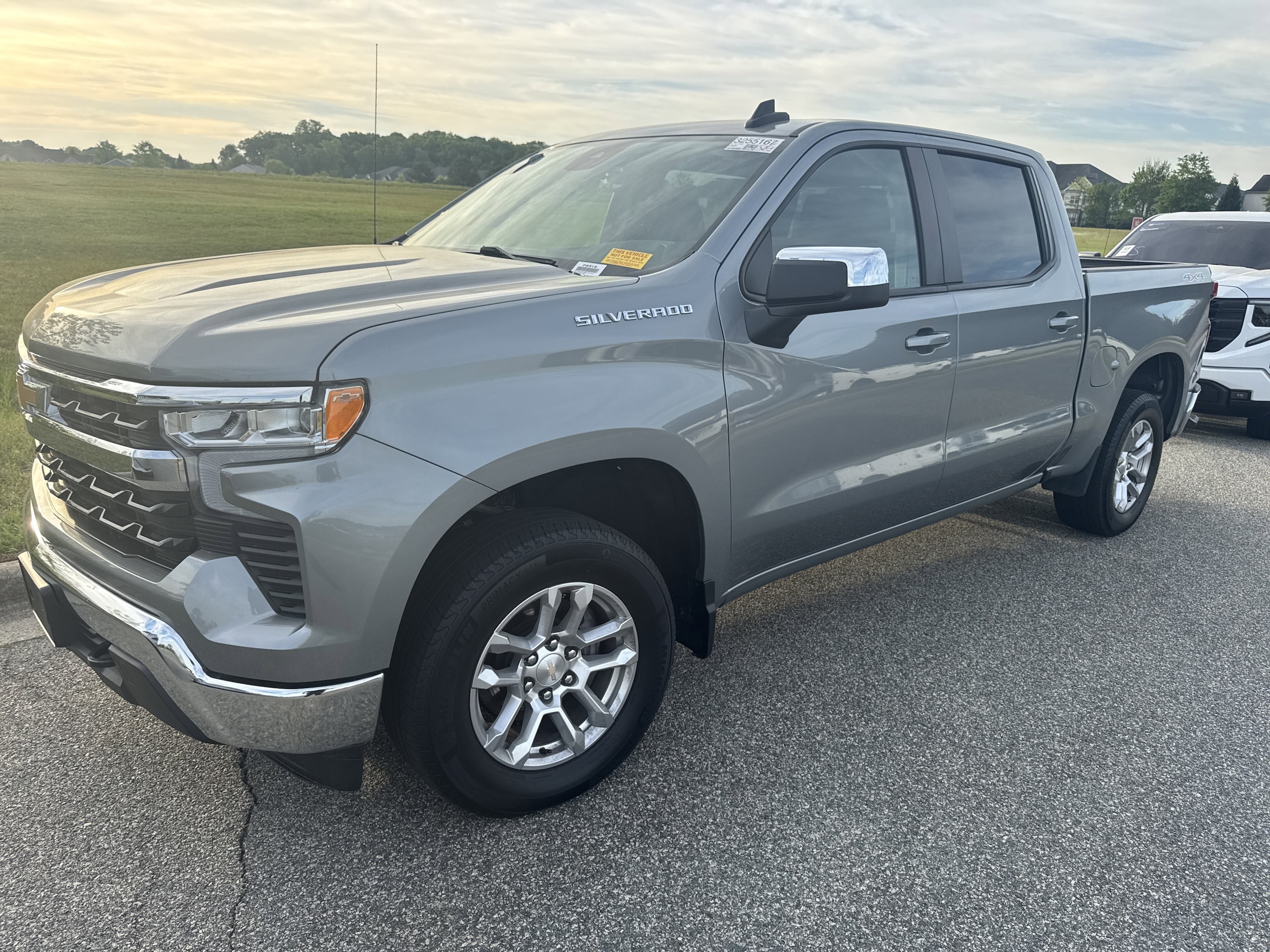 2024 Chevrolet Silverado 1500 LT photo 6