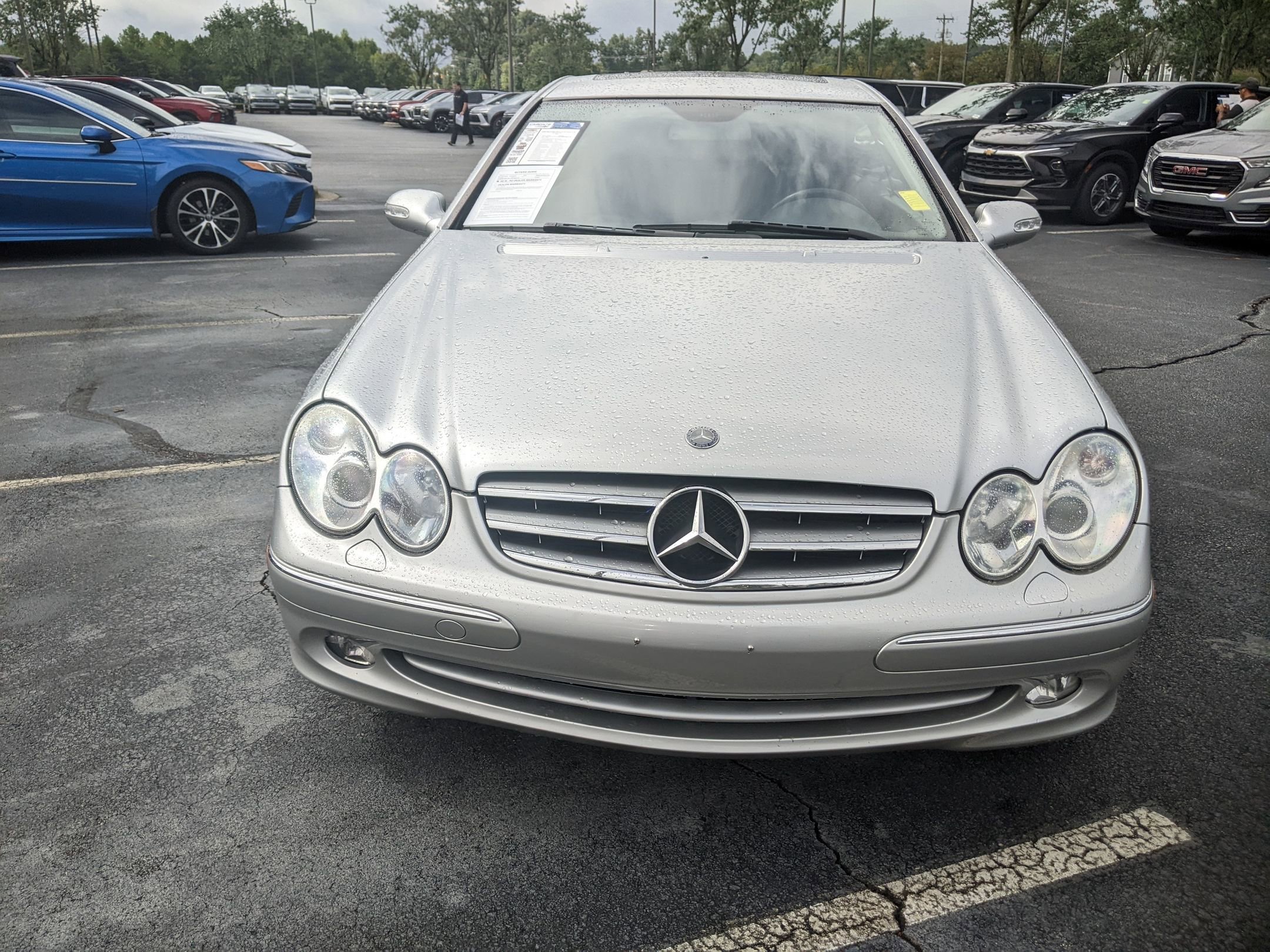 2005 Mercedes Benz CLK photo 2