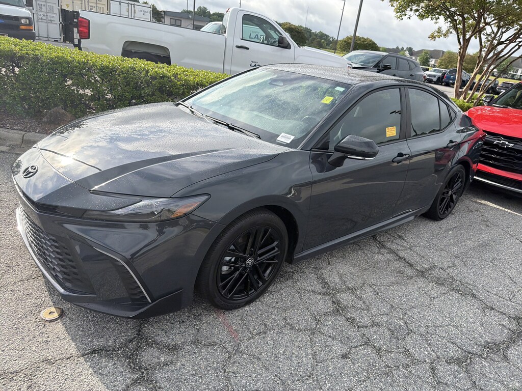 Used 2025 Toyota Camry SE Sedan