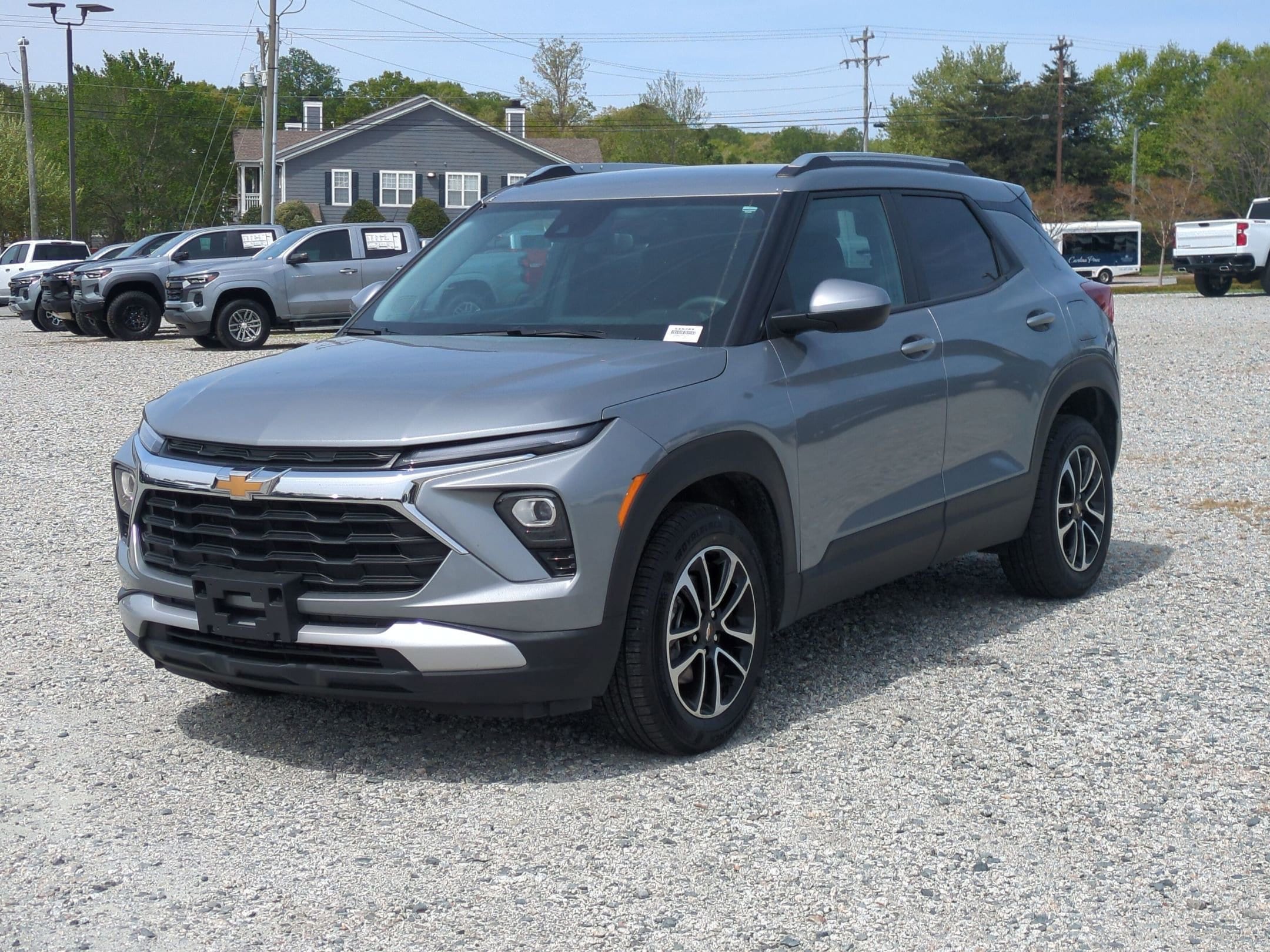 2025 Chevrolet Trailblazer LT photo 4