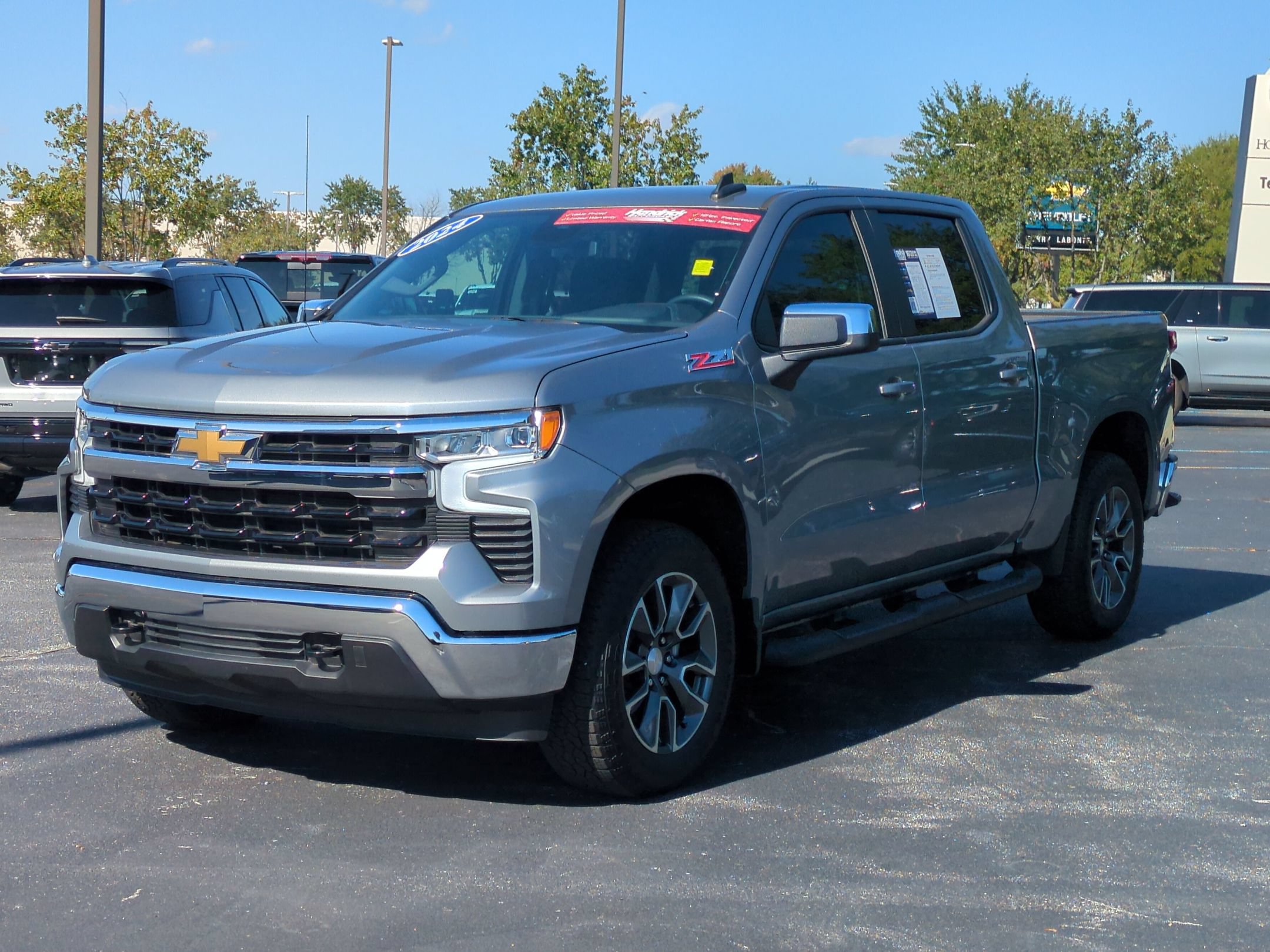 Used 2024 Chevrolet Silverado 1500 LT Pickup