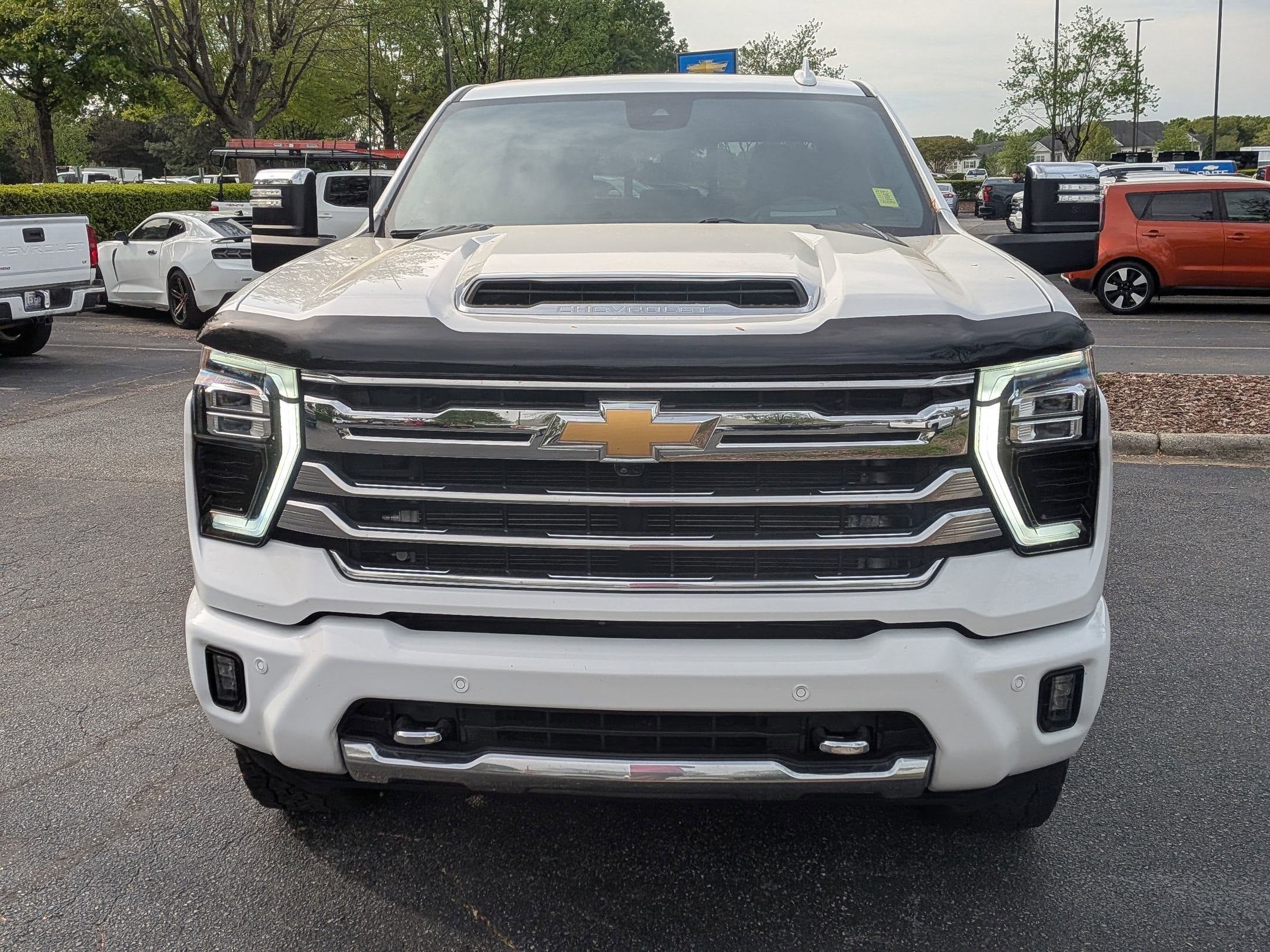2024 Chevrolet Silverado 2500HD High Country photo 2
