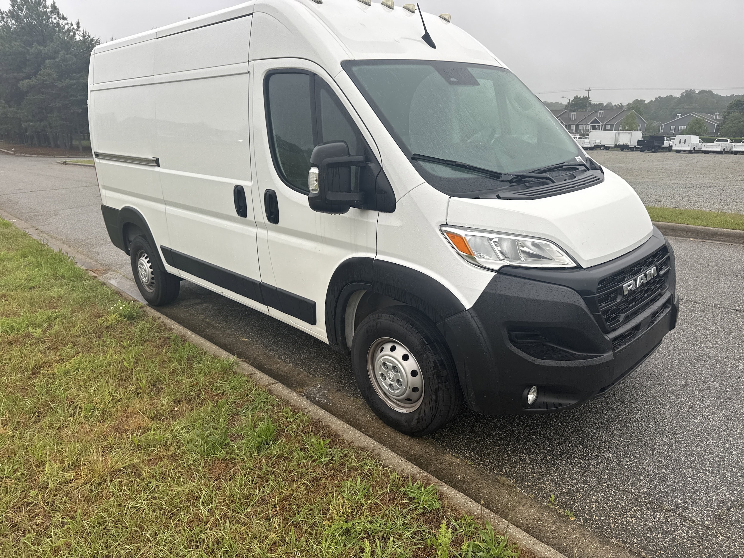 2024 Ram Promaster Cargo Van Tradesman photo 3