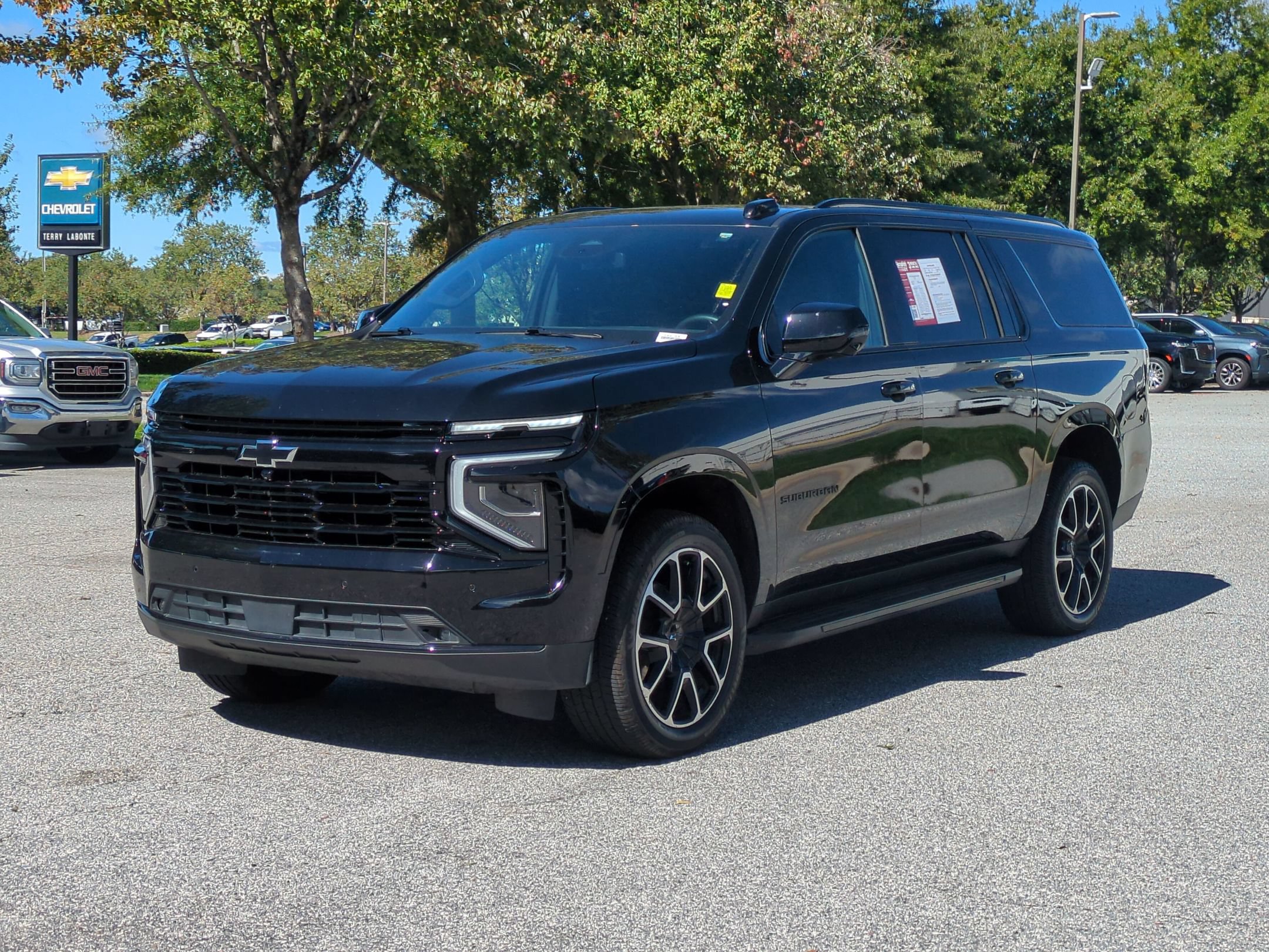 Used 2025 Chevrolet Suburban RST SUV