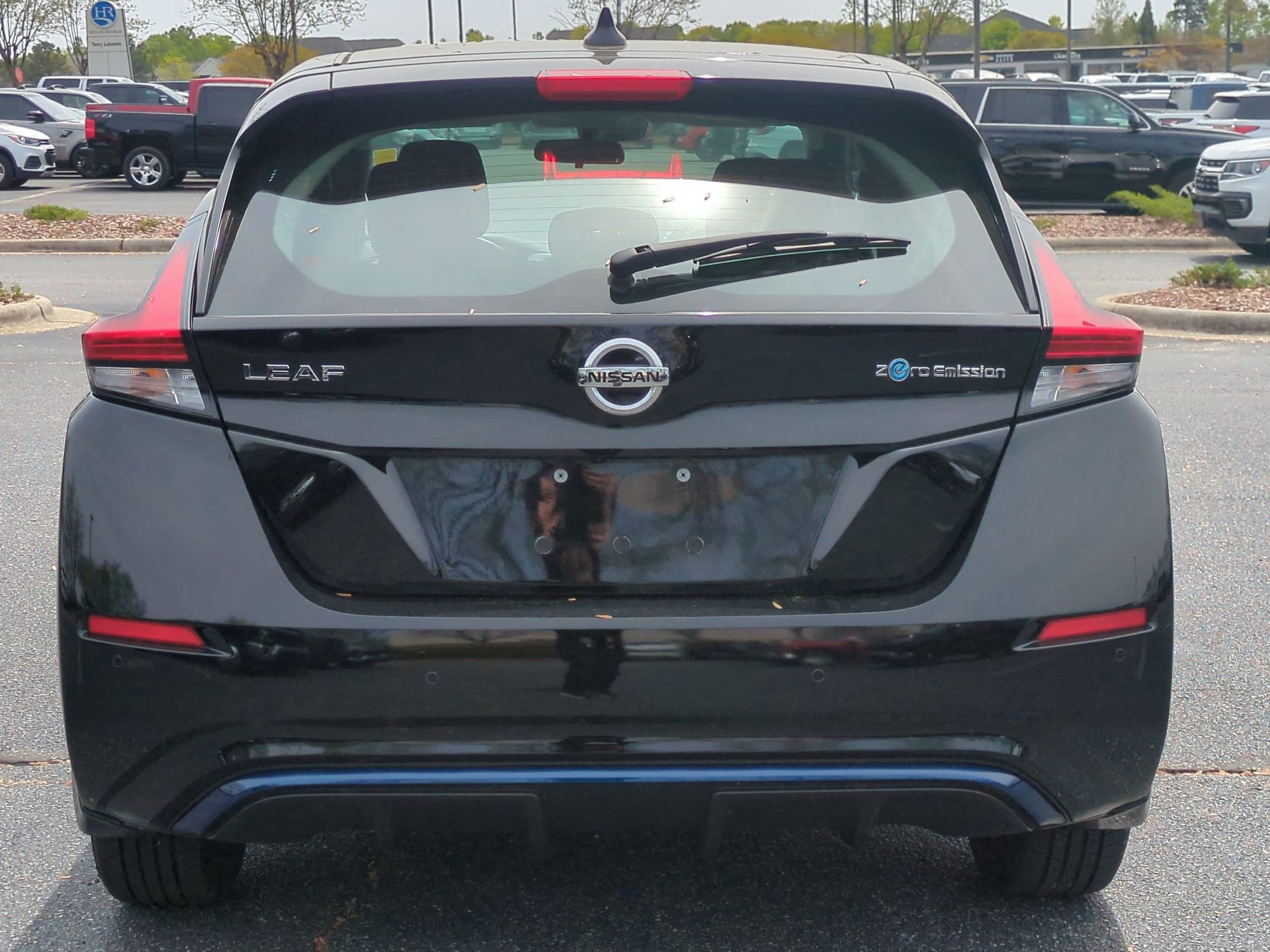 2021 Nissan Leaf S photo 3