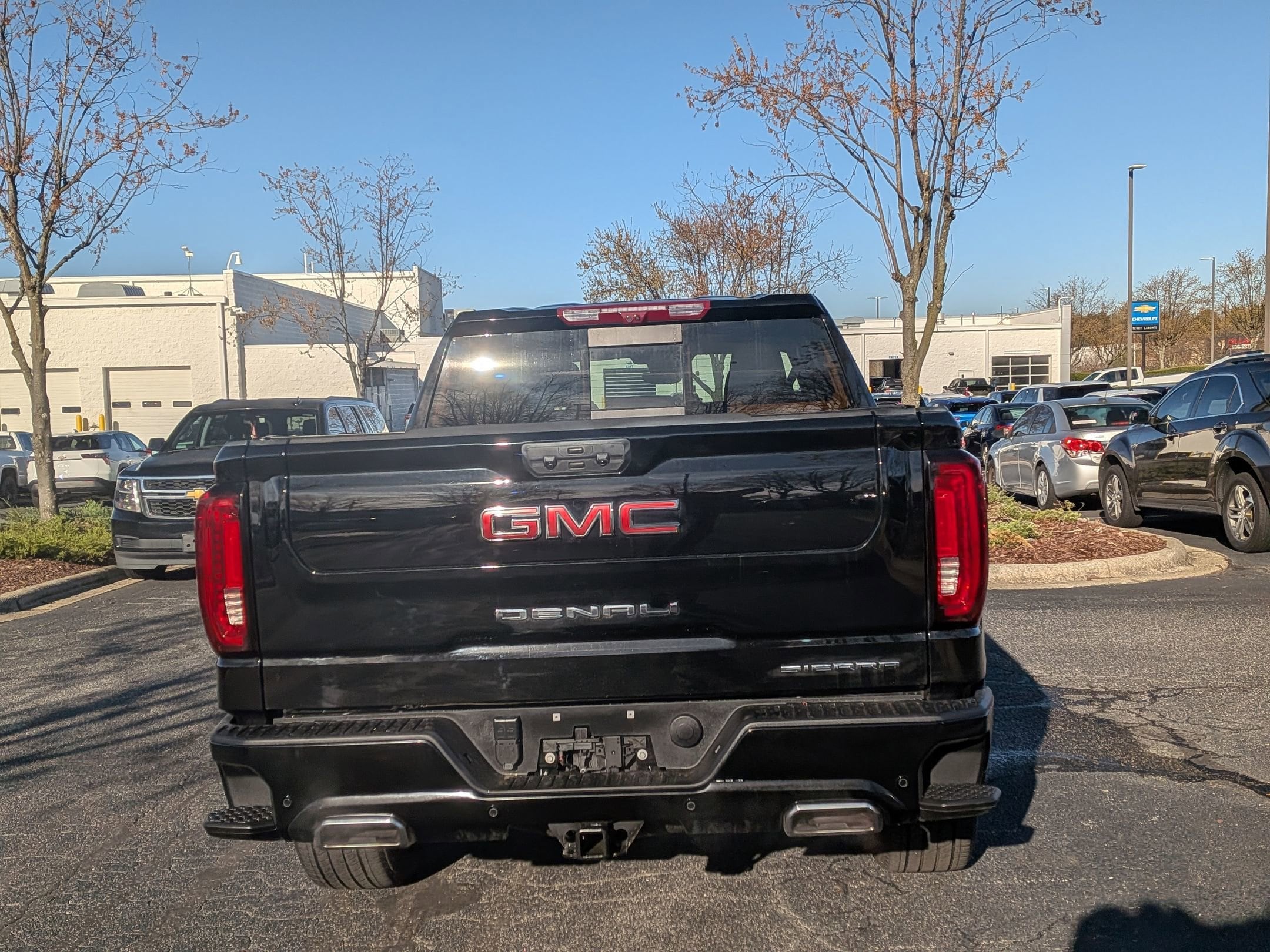 2025 GMC Sierra 1500 Denali photo 3