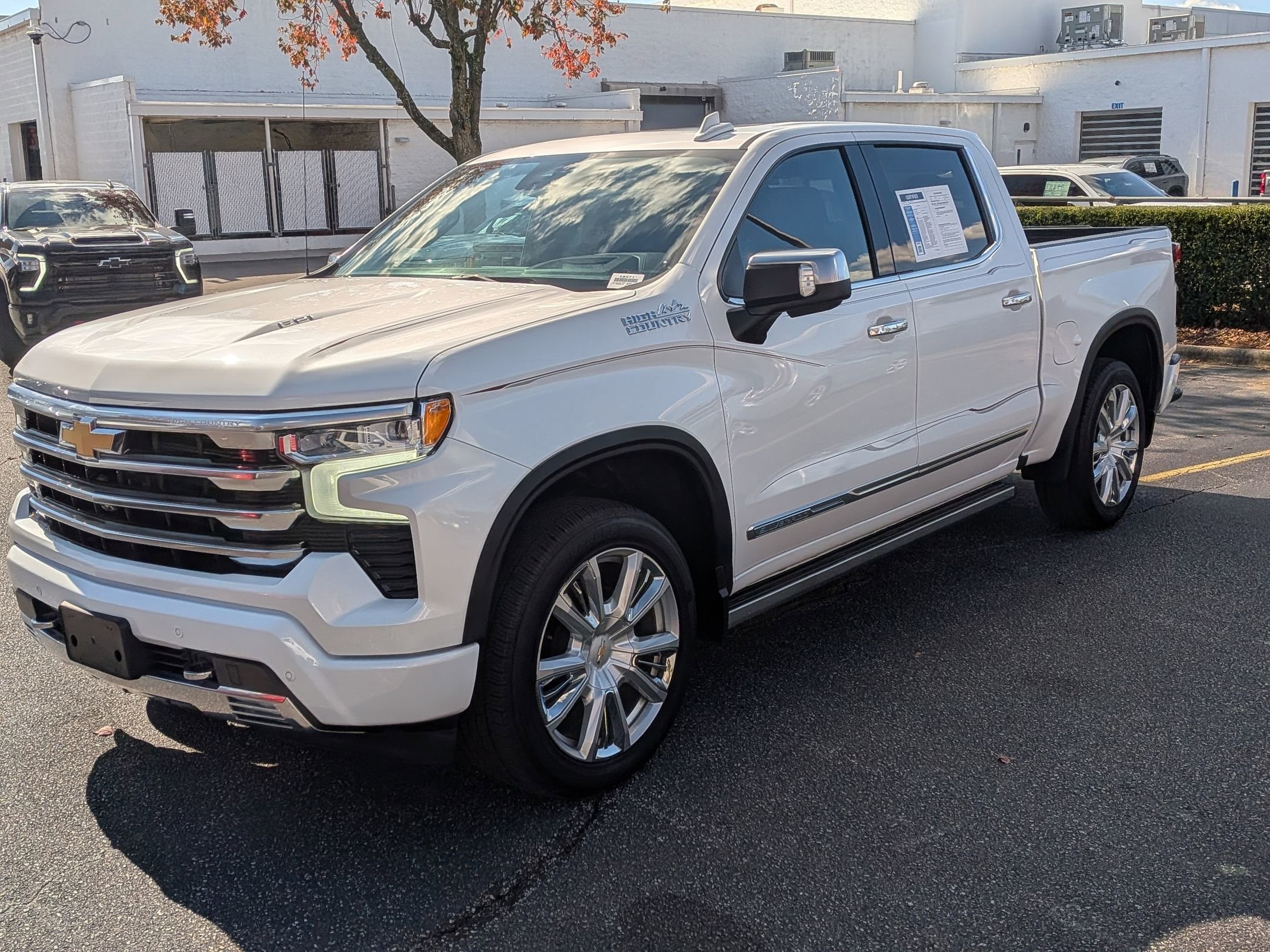 2023 Chevrolet Silverado 1500 High Country photo 4