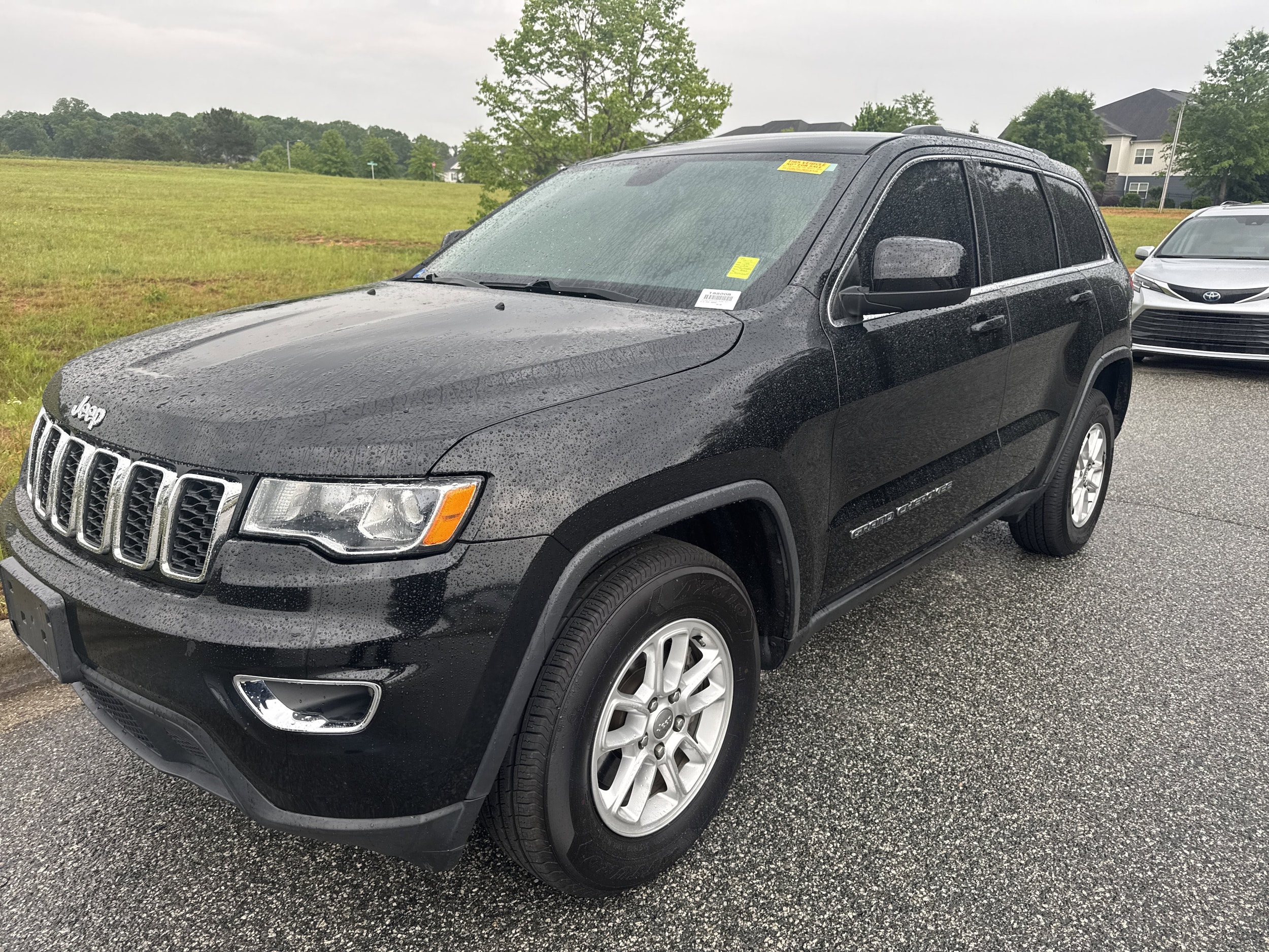 2019 Jeep Grand Cherokee Laredo E photo 4