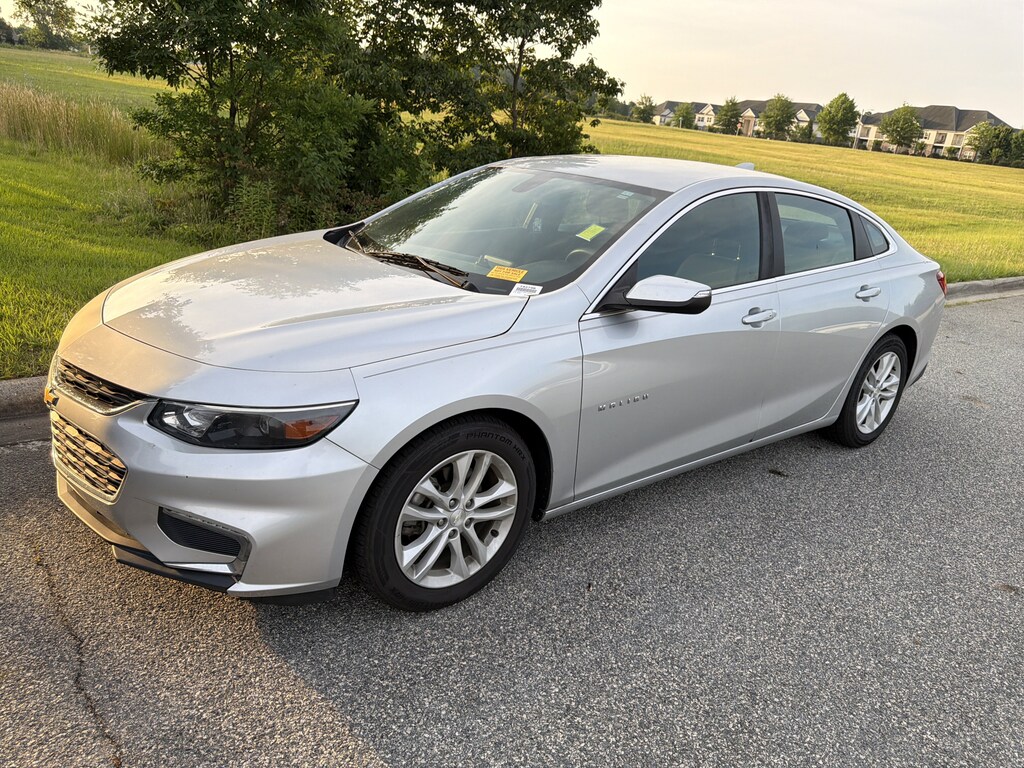 Used 2017 Chevrolet Malibu LT Sedan