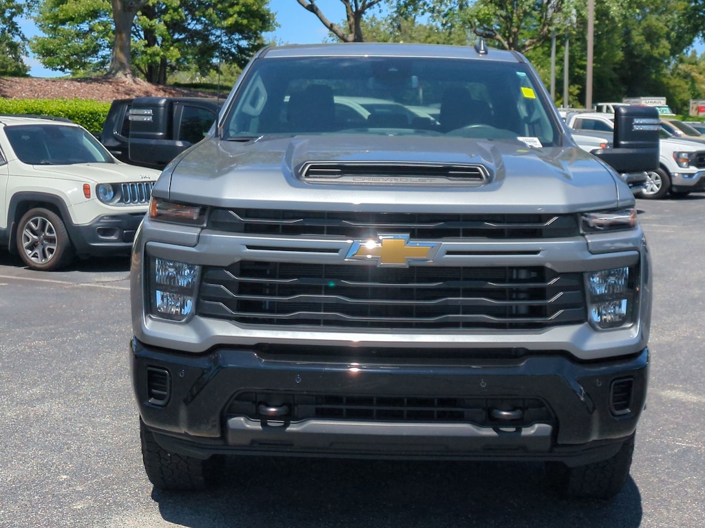 Used 2025 Chevrolet Silverado 2500HD Custom Pickup