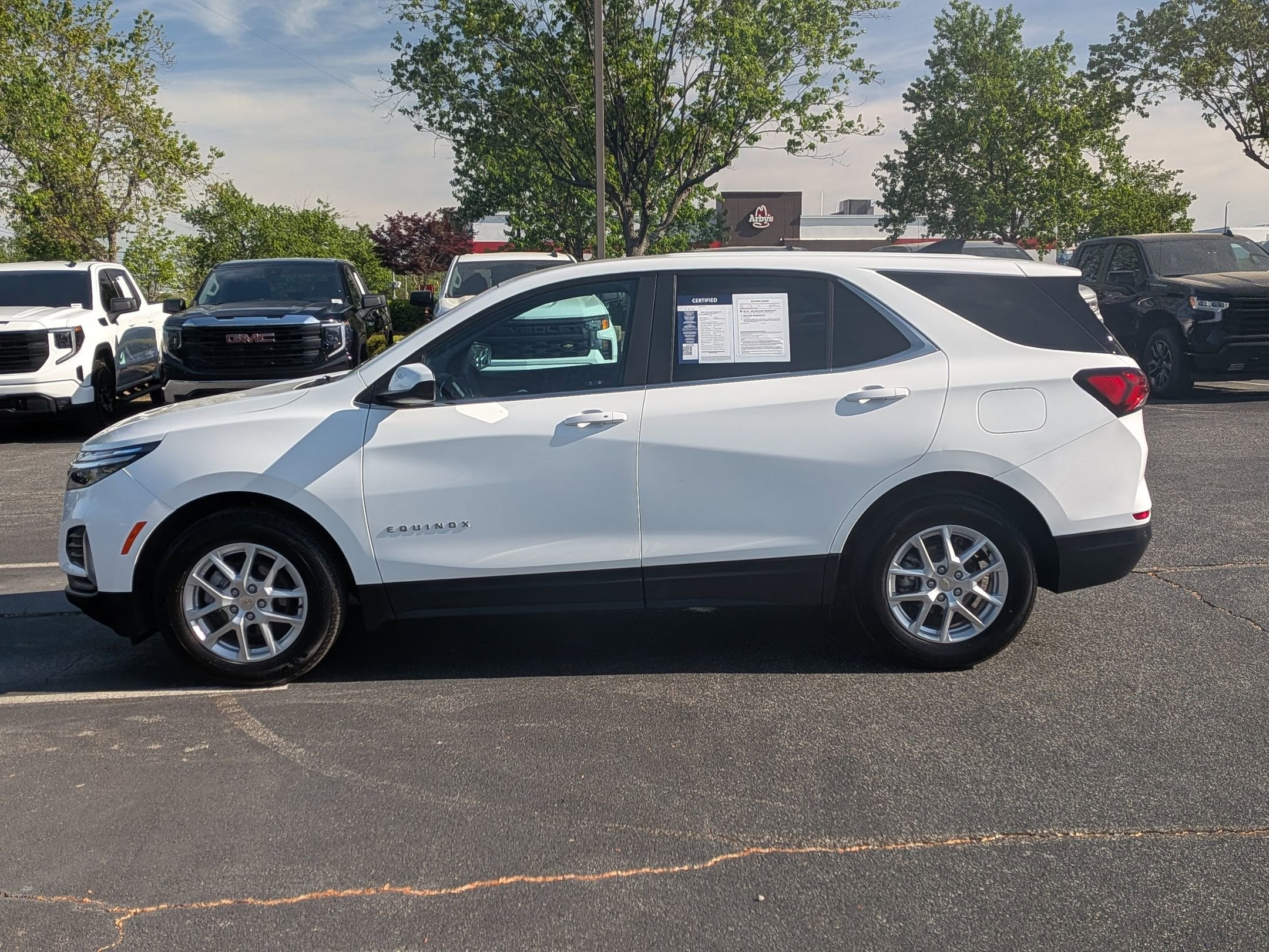 2024 Chevrolet Equinox LT photo 5