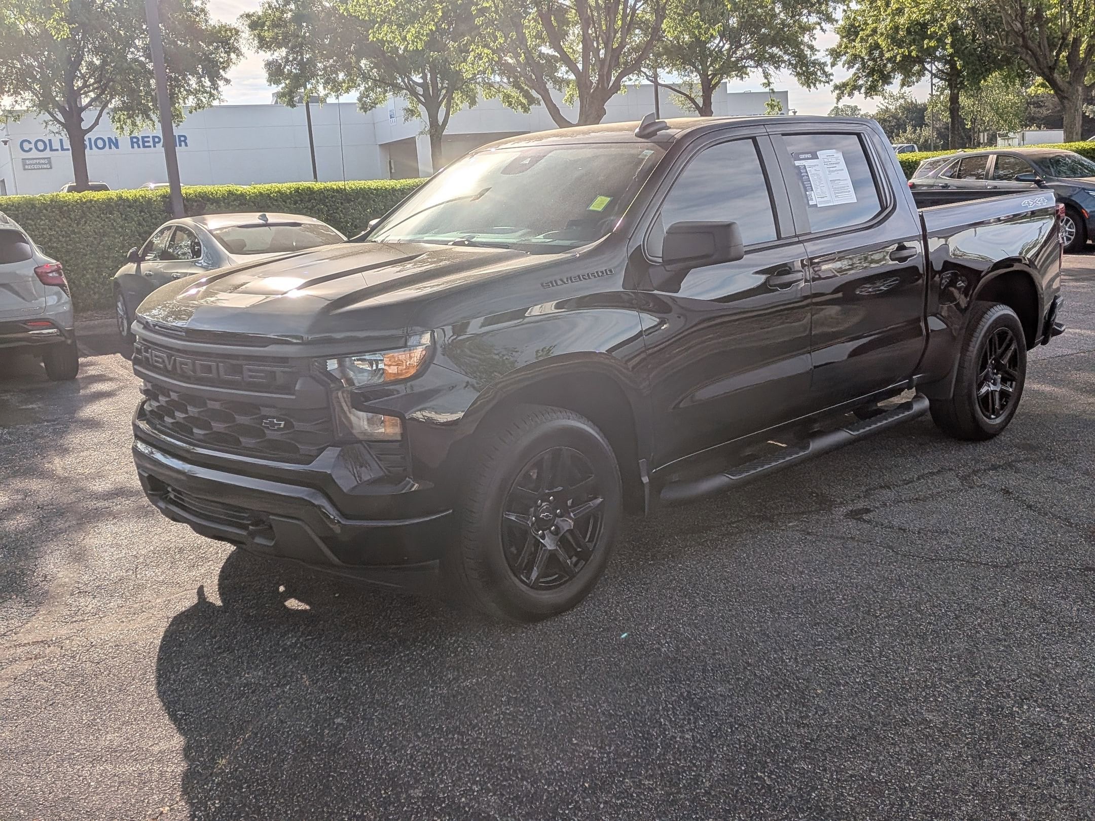 2024 Chevrolet Silverado 1500 Custom photo 4