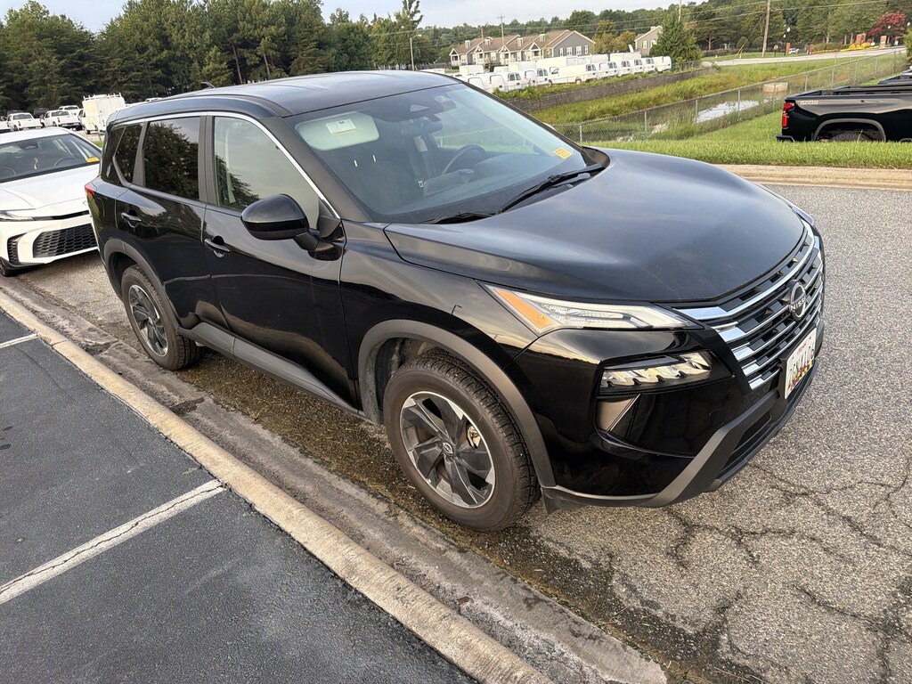 Used 2025 Nissan Rogue SV SUV