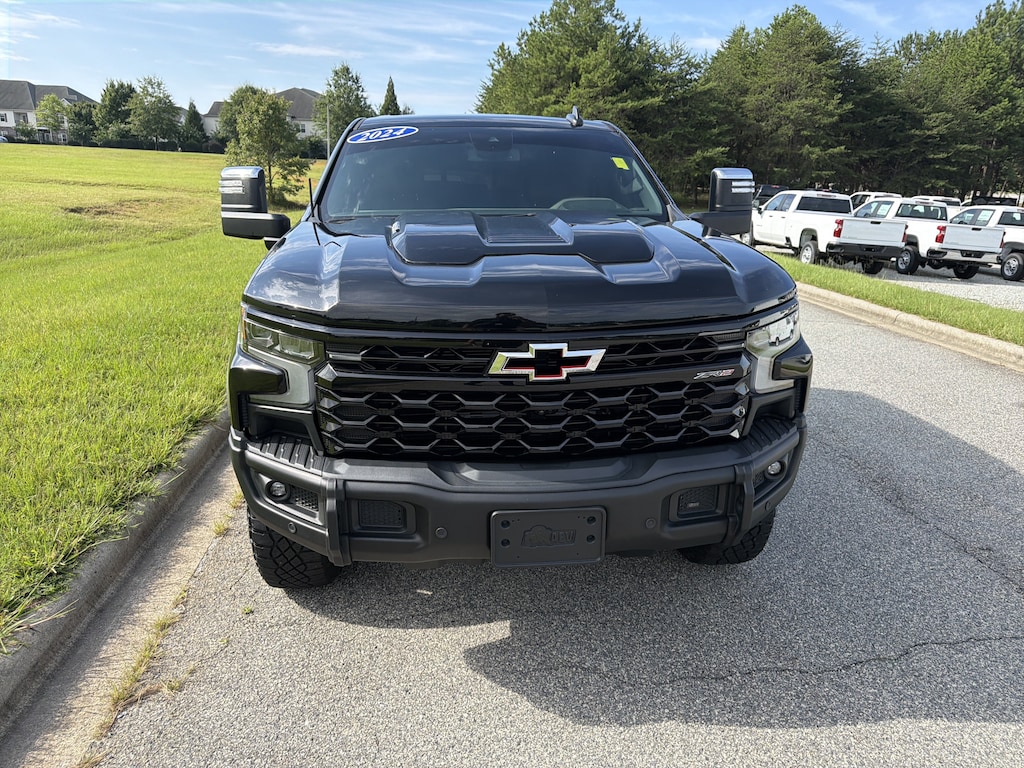Used 2024 Chevrolet Silverado 1500 ZR2 Pickup