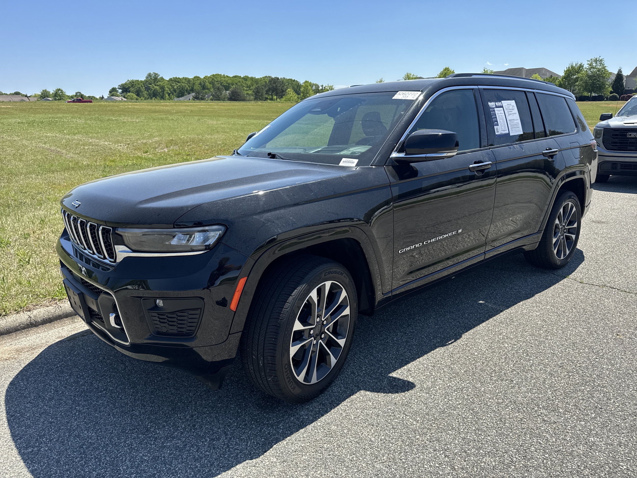 2022 Jeep Grand Cherokee L Overland photo 6