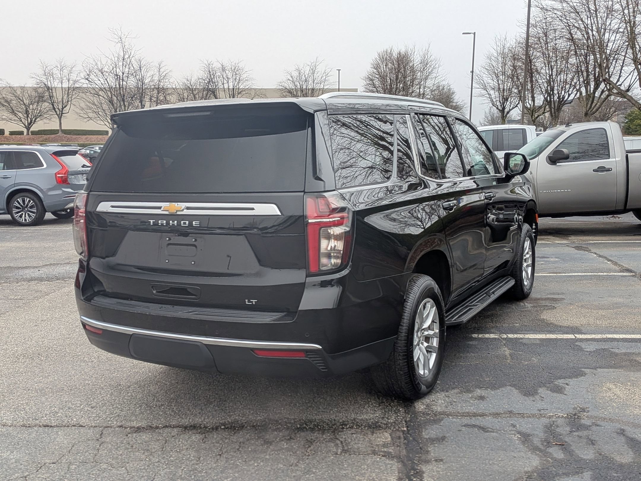 2024 Chevrolet Tahoe LT photo 3