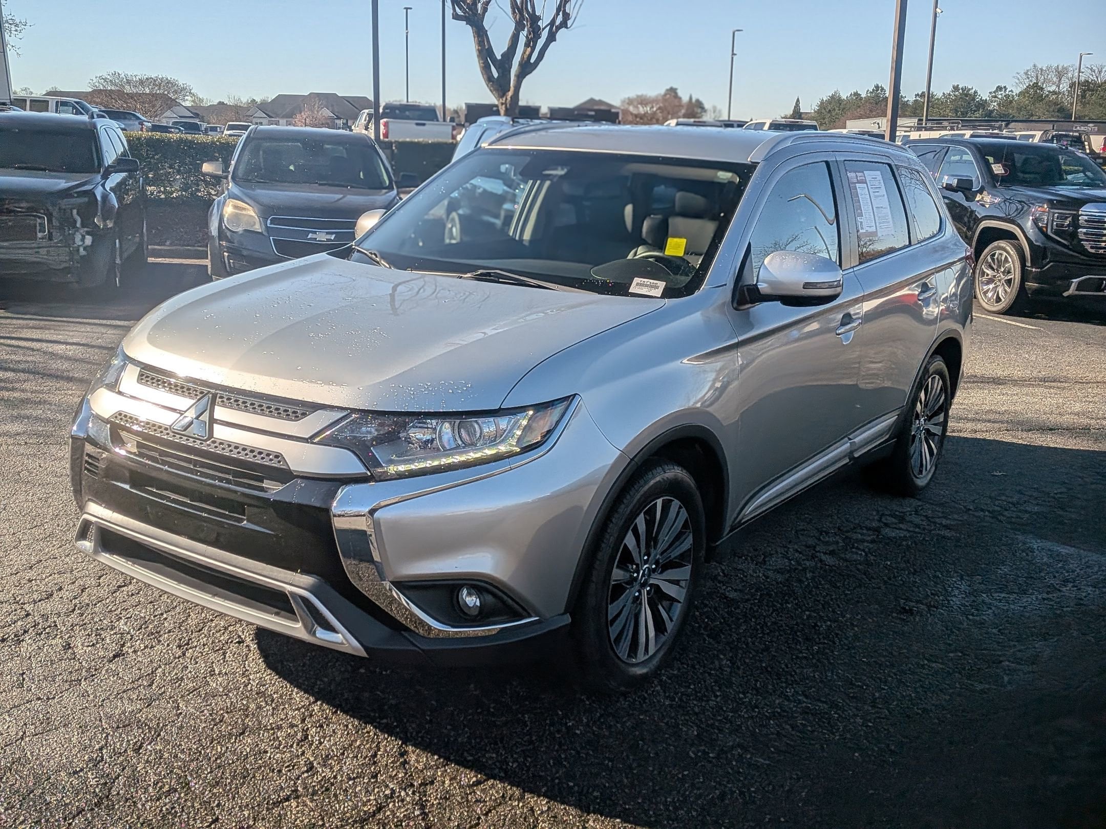 2020 Mitsubishi Outlander SEL photo 4