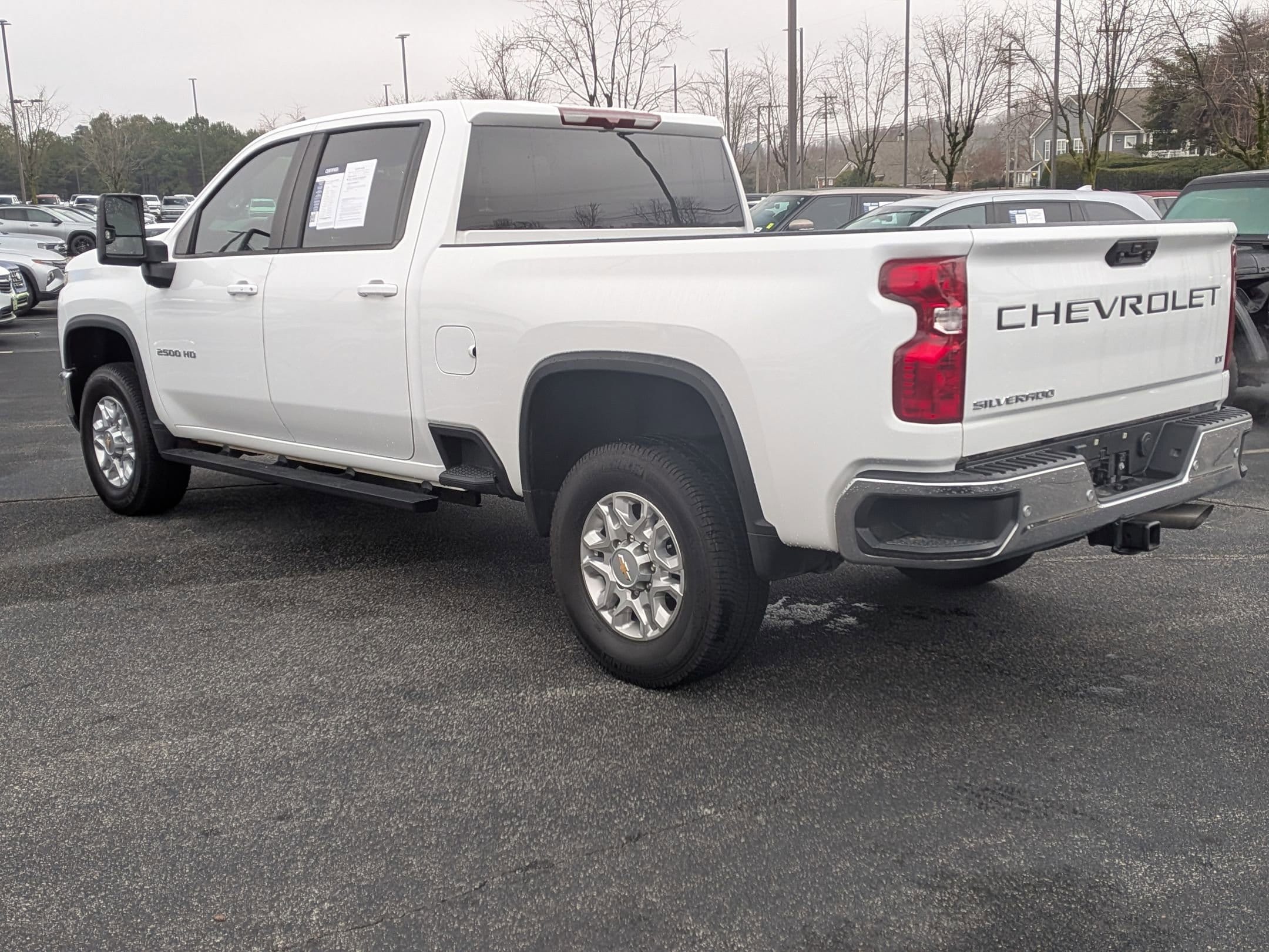 2025 Chevrolet Silverado 2500HD LT photo 6