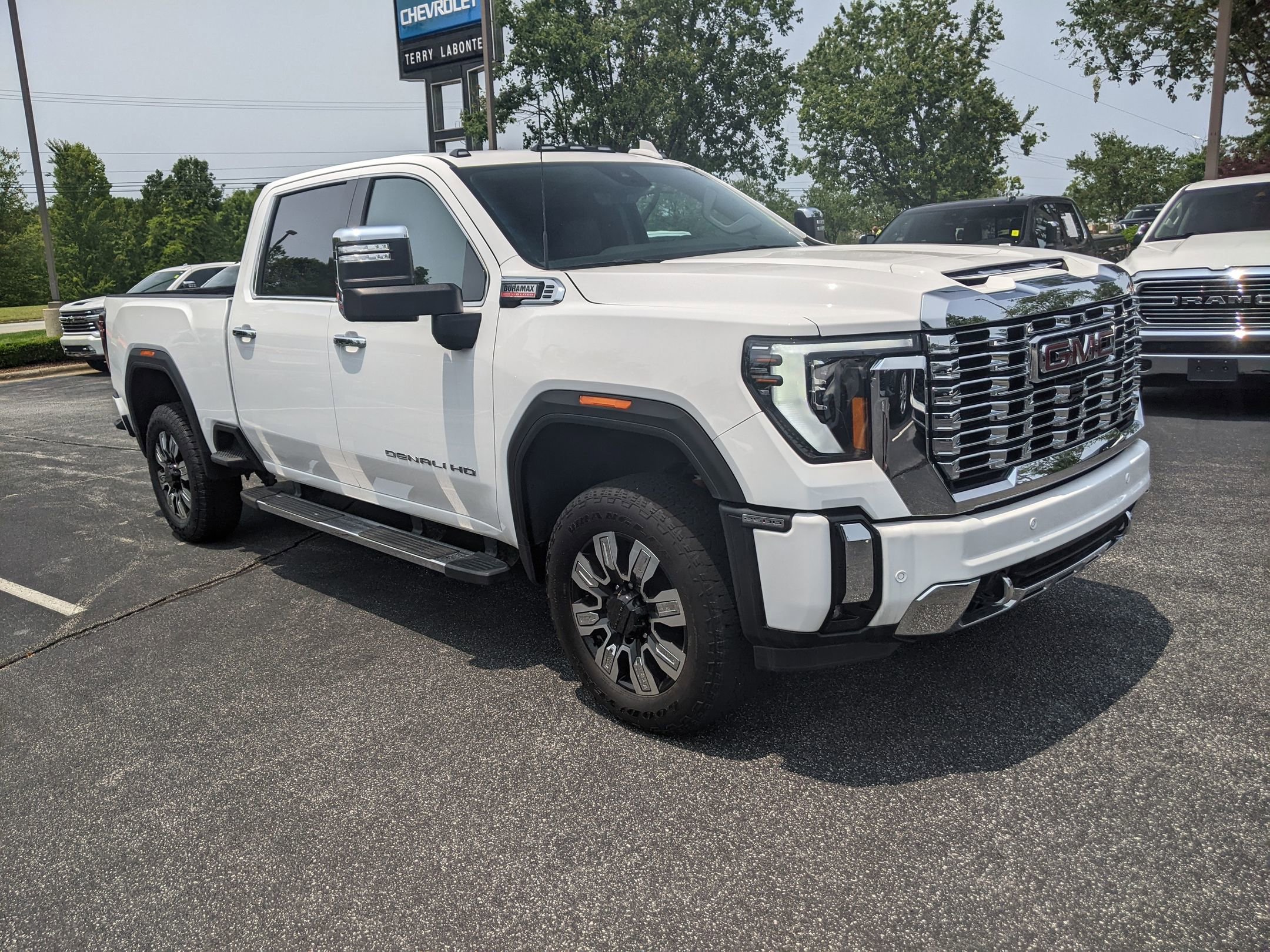 2024 GMC Sierra 2500HD Denali