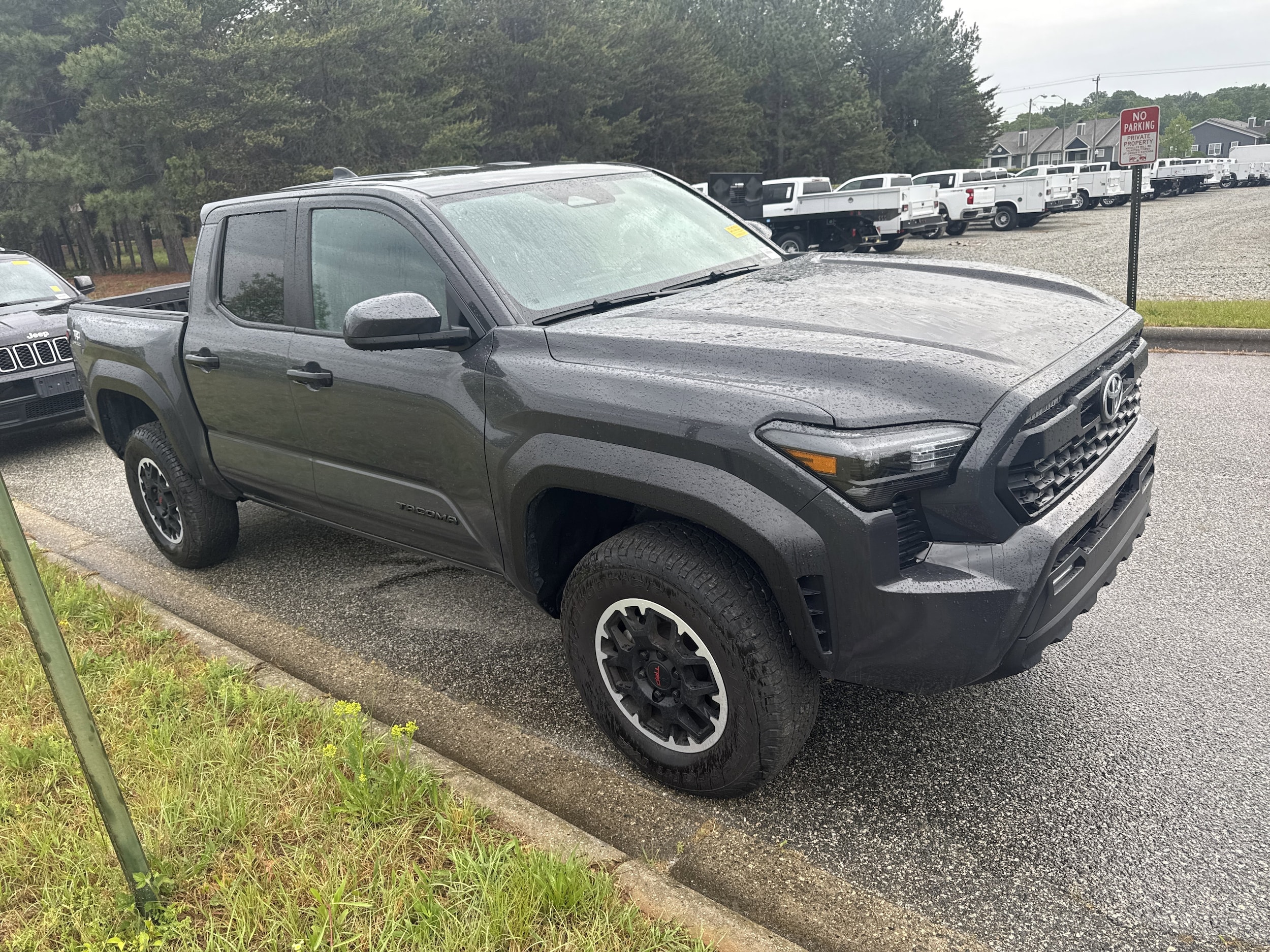 2024 Toyota Tacoma 4WD TRD Off Road photo 4