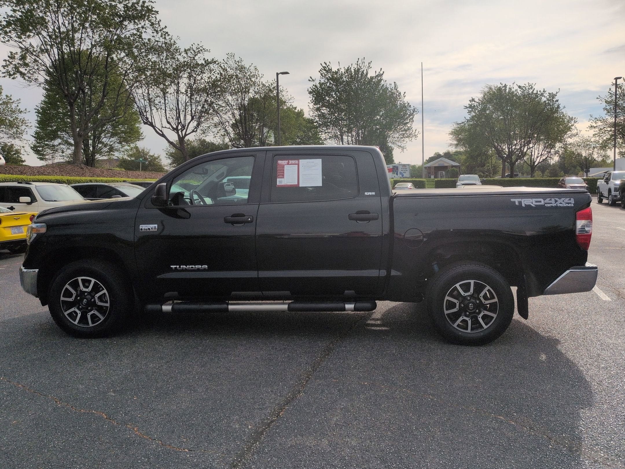 2019 Toyota Tundra 4WD SR5 photo 6