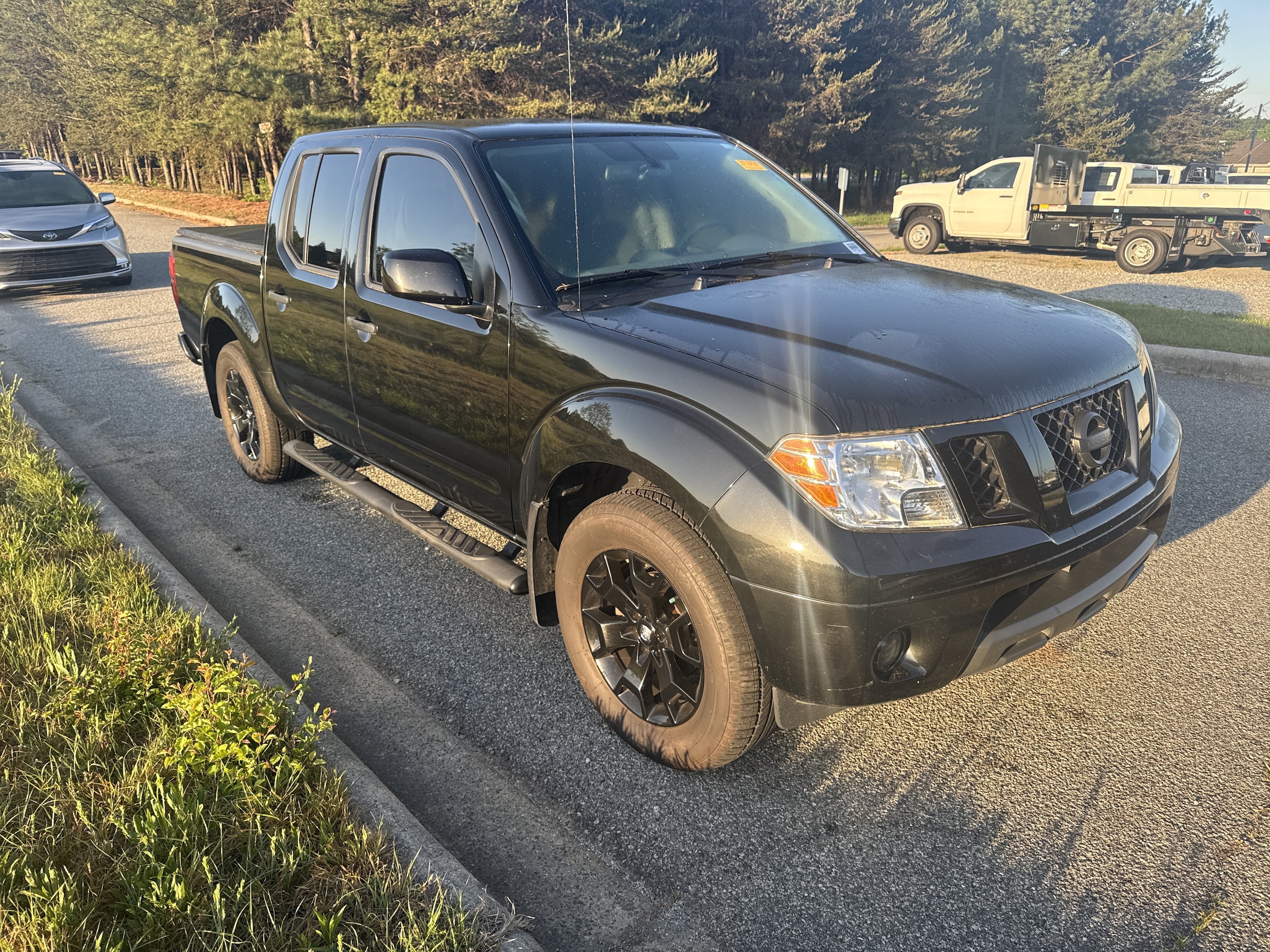 2021 Nissan Frontier SV photo 5